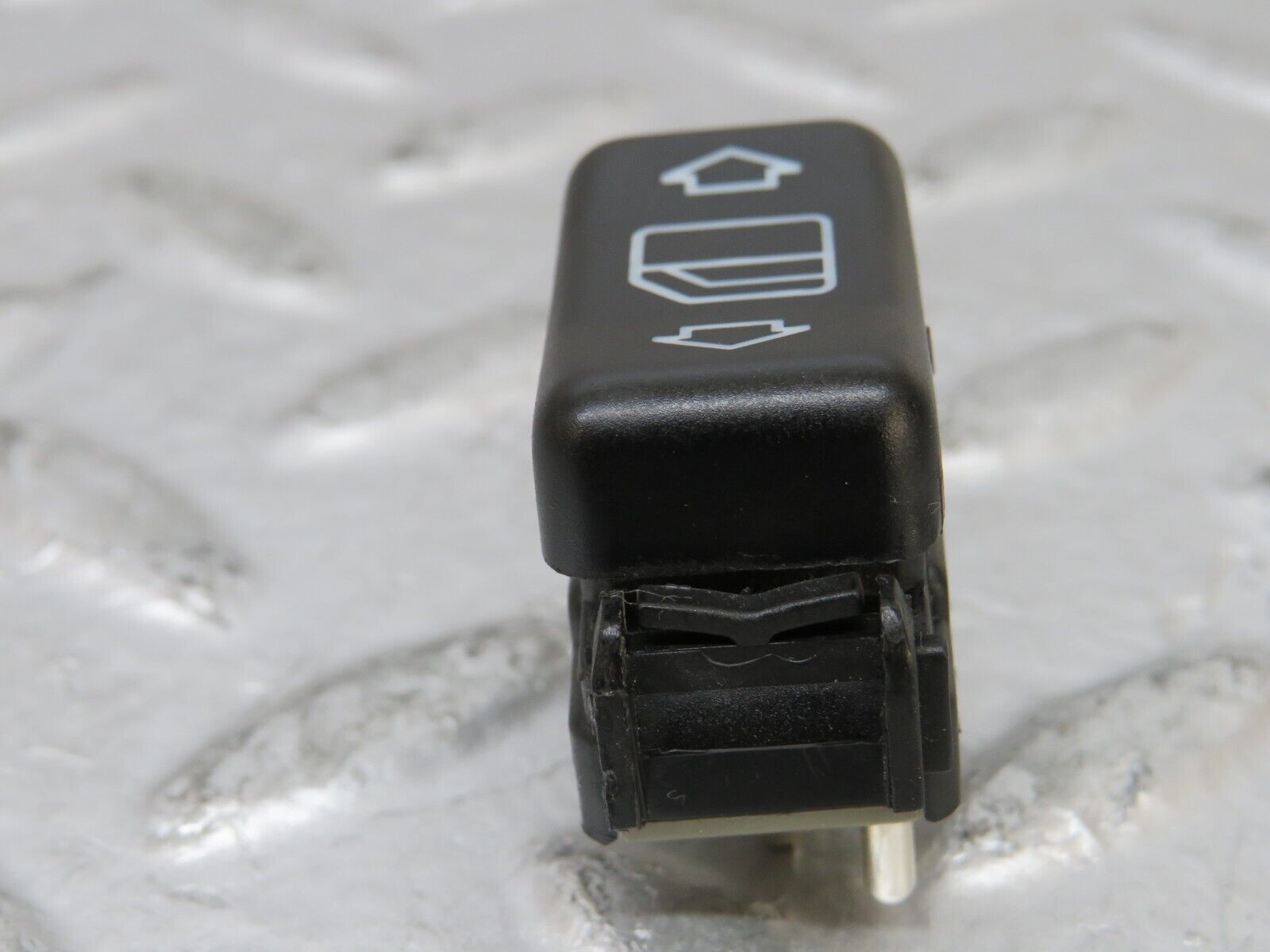 25900 Mercedes-Benz W124 280E Electric Window Switch Right 1248209410