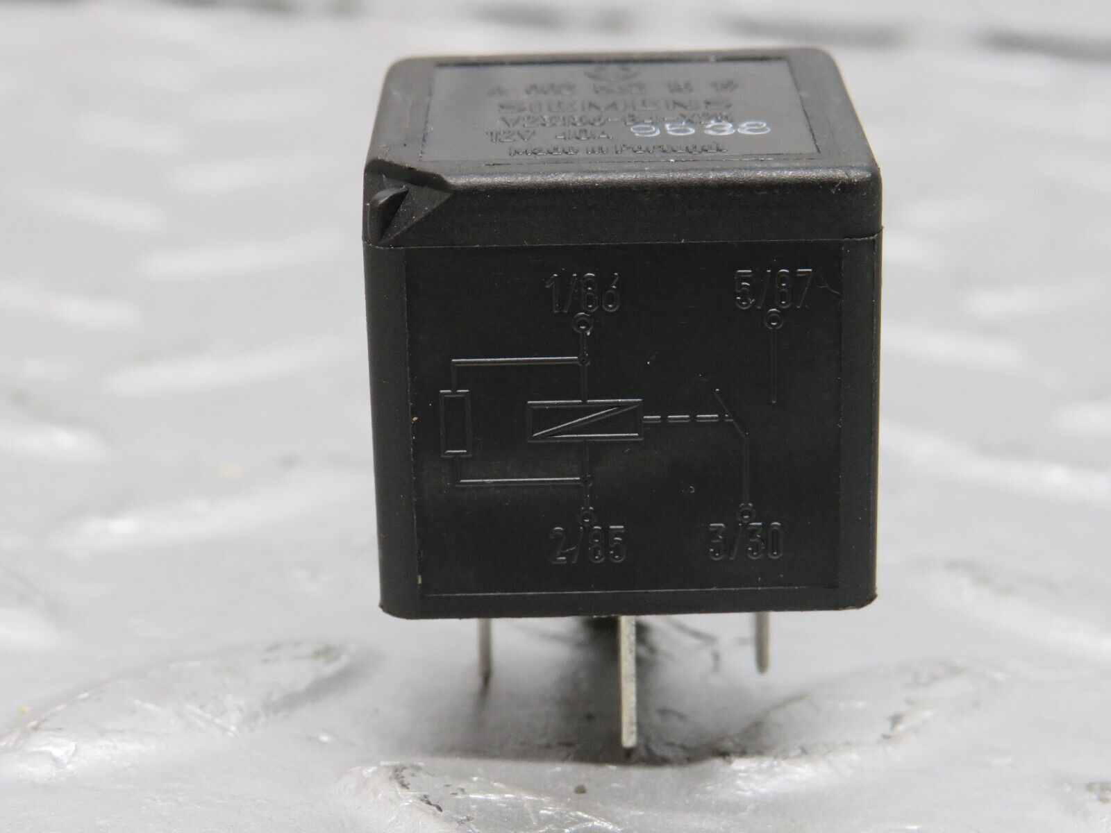 39646 Mercedes-Benz R129 320SL Coupe Multi Purpose Relay 0025421319