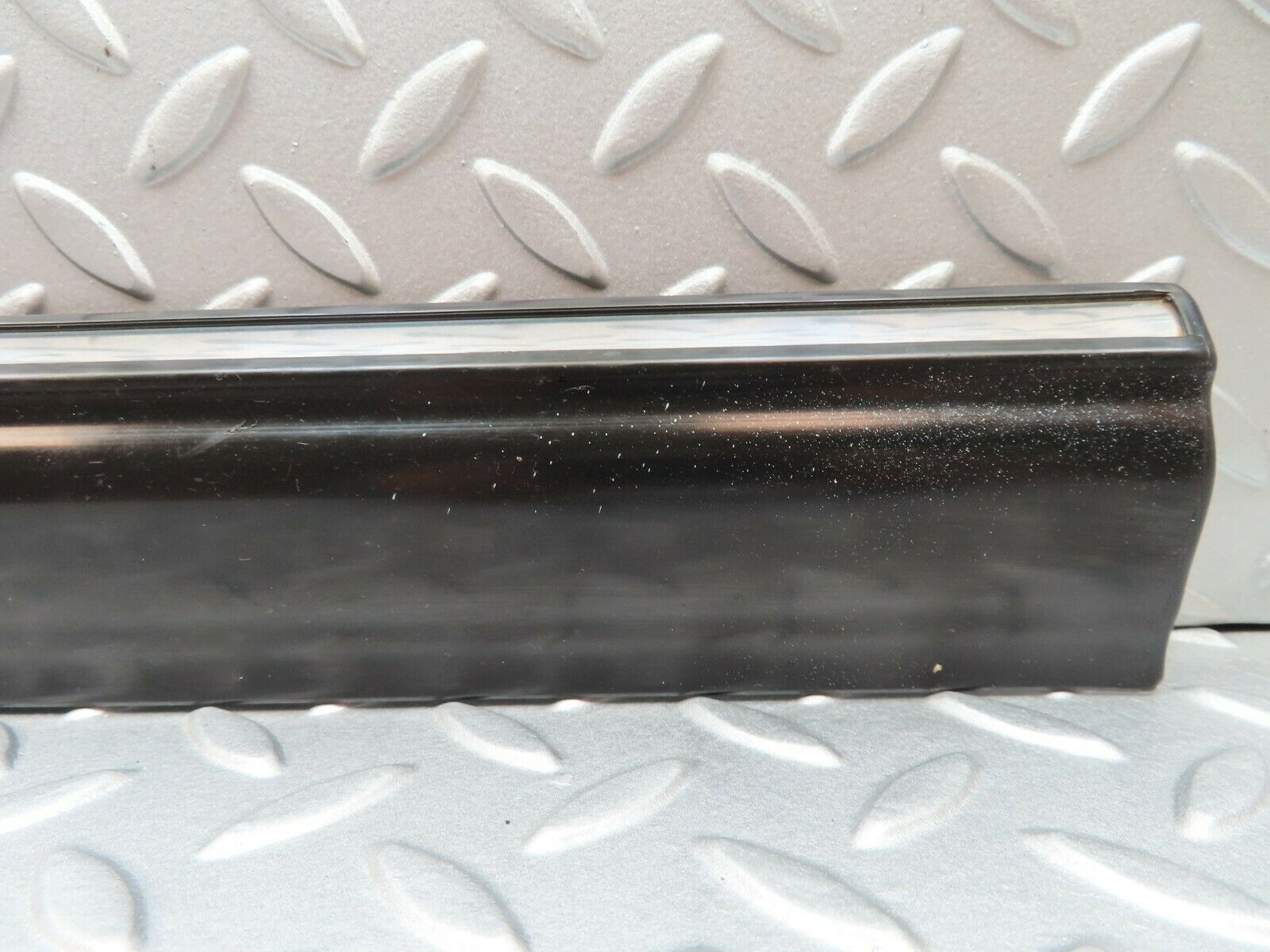 3698 Mercedes-Benz S123 200T Wagon Rear Right Door Lower Trim