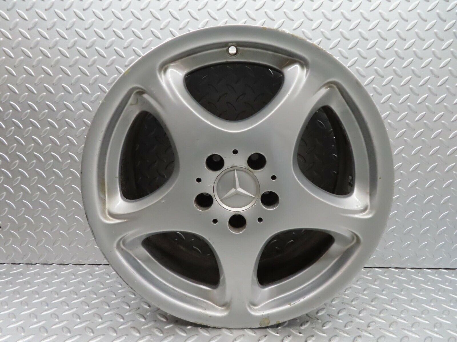 15221 Mercedes-Benz W220 S430 Alloy Wheel 8Jx18H2 ET44 2204010302