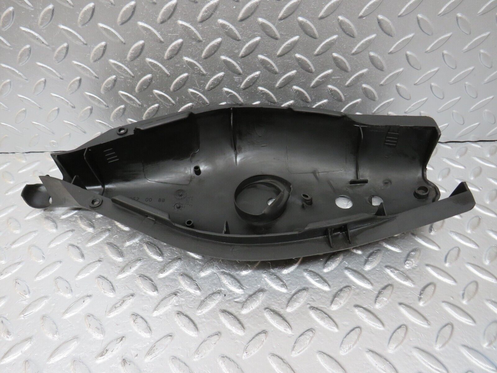 33574 Mercedes-Benz W201 190E 2.0L Rear Control Arm Cover Pair 1243520088