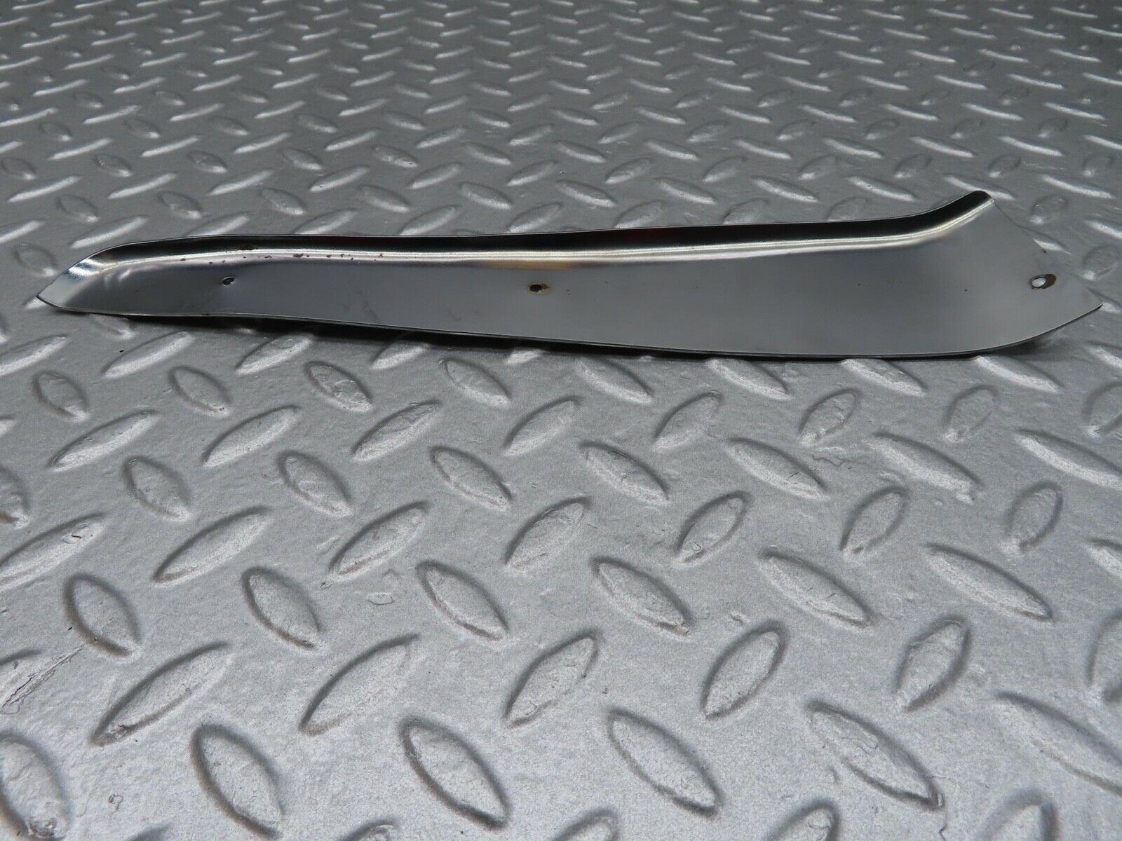 13982 Mercedes-Benz C107 280SLC Left Door Chrome Cover