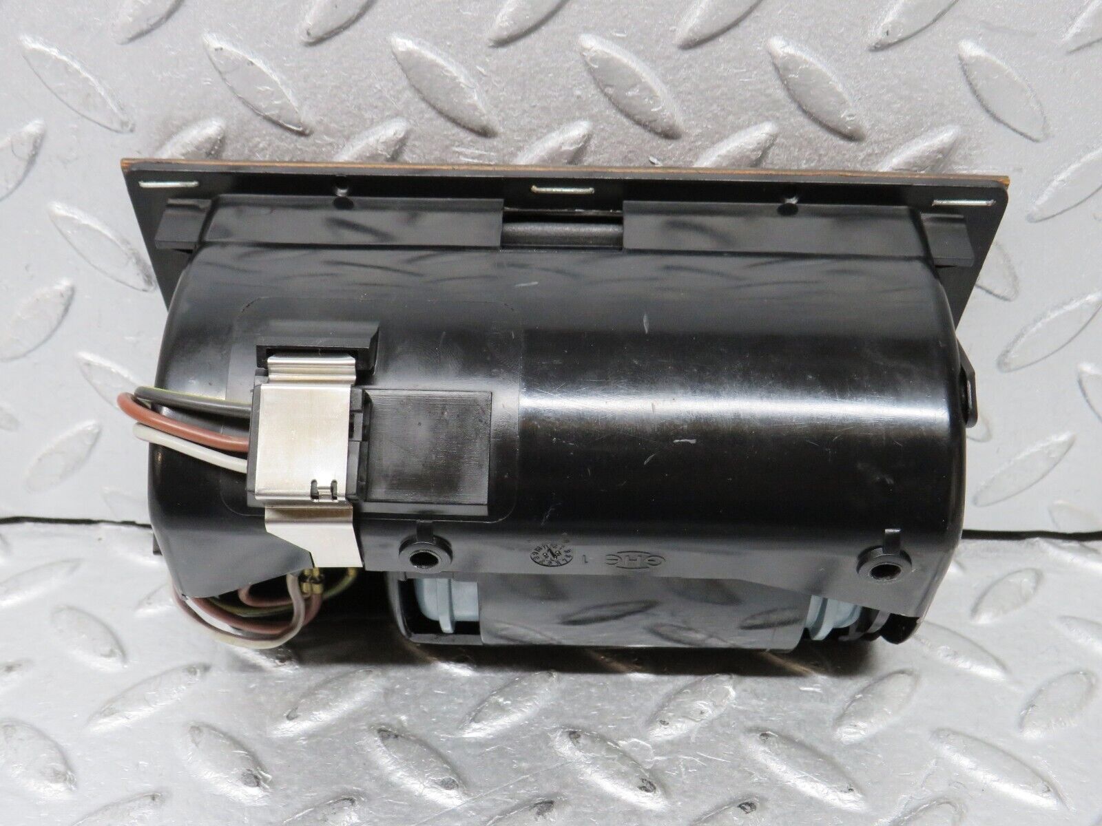 37925 Mercedes-Benz A124 320E Cabriolet Centre Console Ashtray Wood Finish