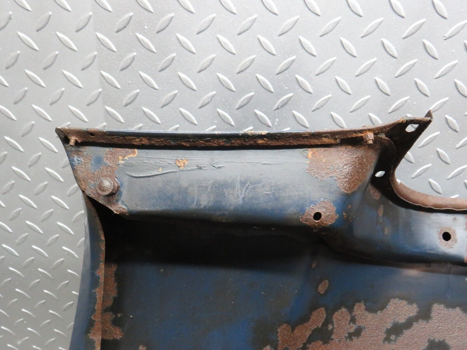 40522 Mercedes-Benz W110 230 Bonnet