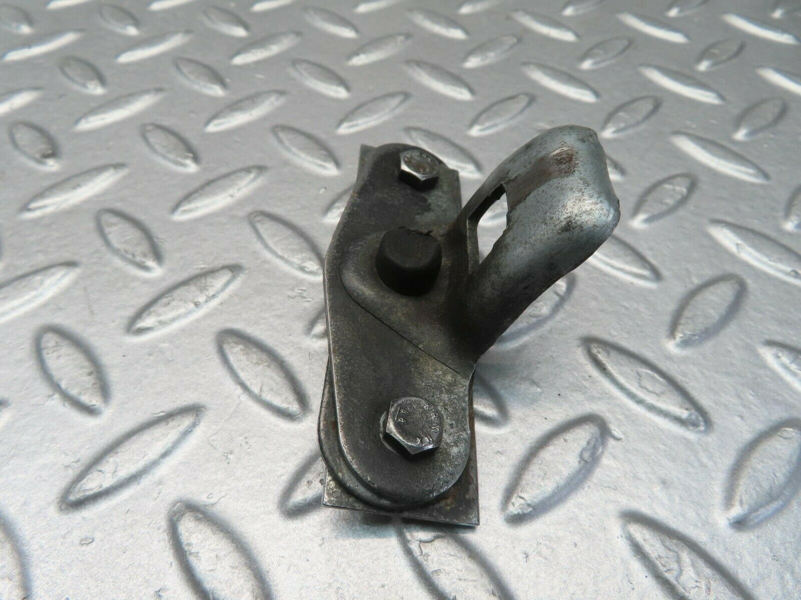 11557 Mercedes-Benz C123 230CE Coupe Trunk Lock Latch 1237580150