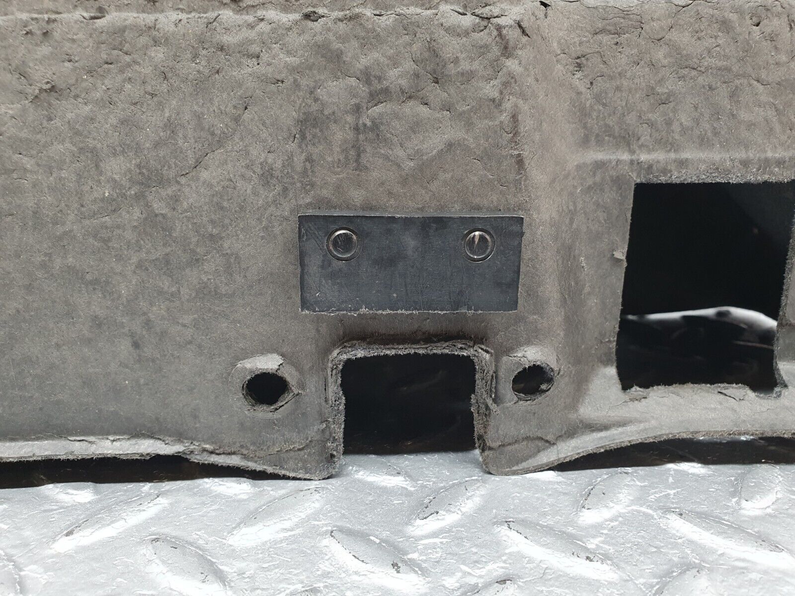 41574 Mercedes-Benz W124 200E Glove Box 1246800191