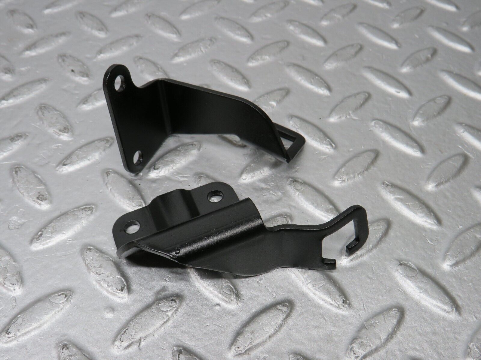 38973 Mercedes-Benz W201 190E 2.6L Accelerator Cable Holder Bracket