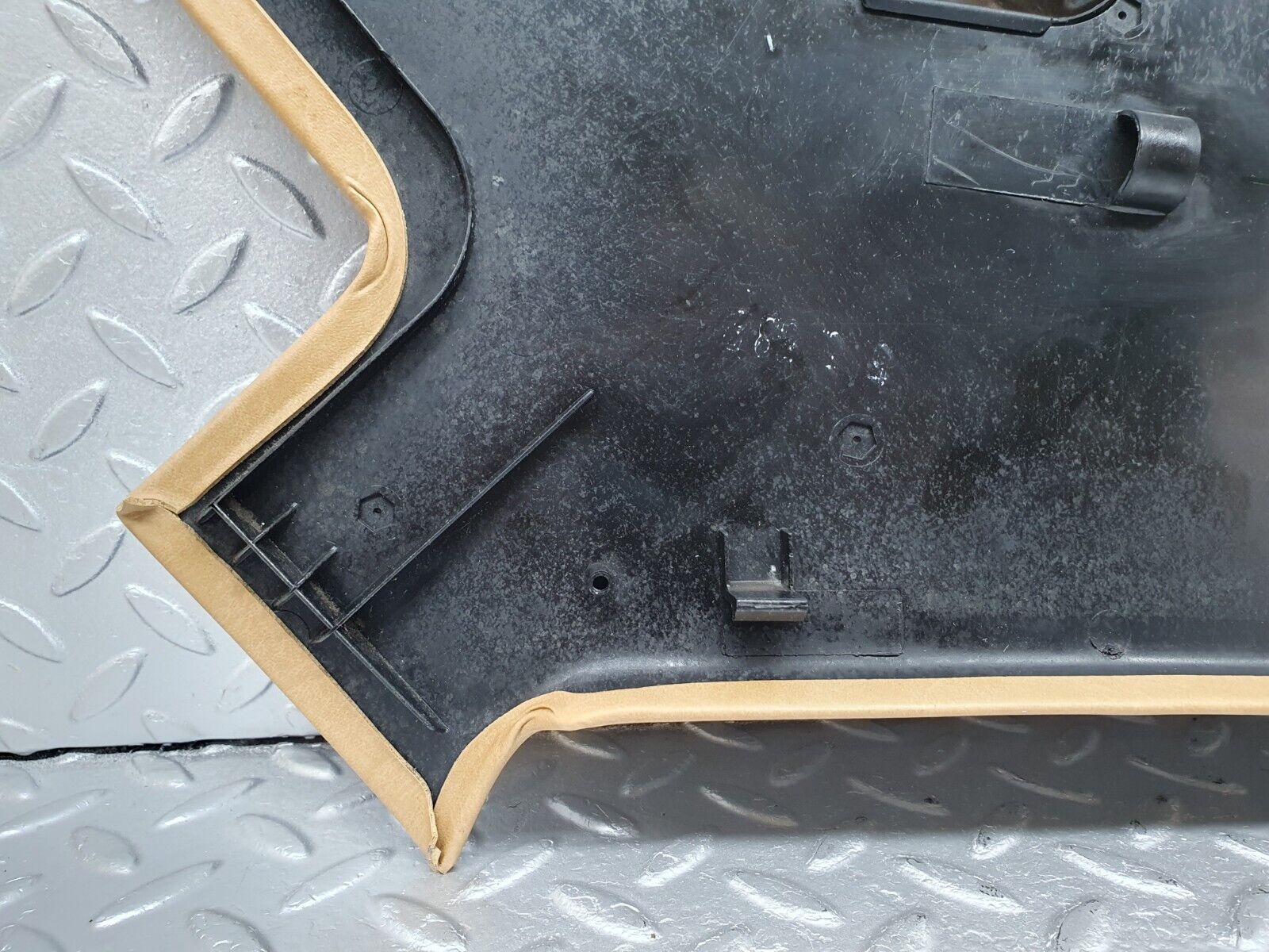 41381 Mercedes-Benz W124 200E C Pillar Cover Panel Right Palomino 1246950244