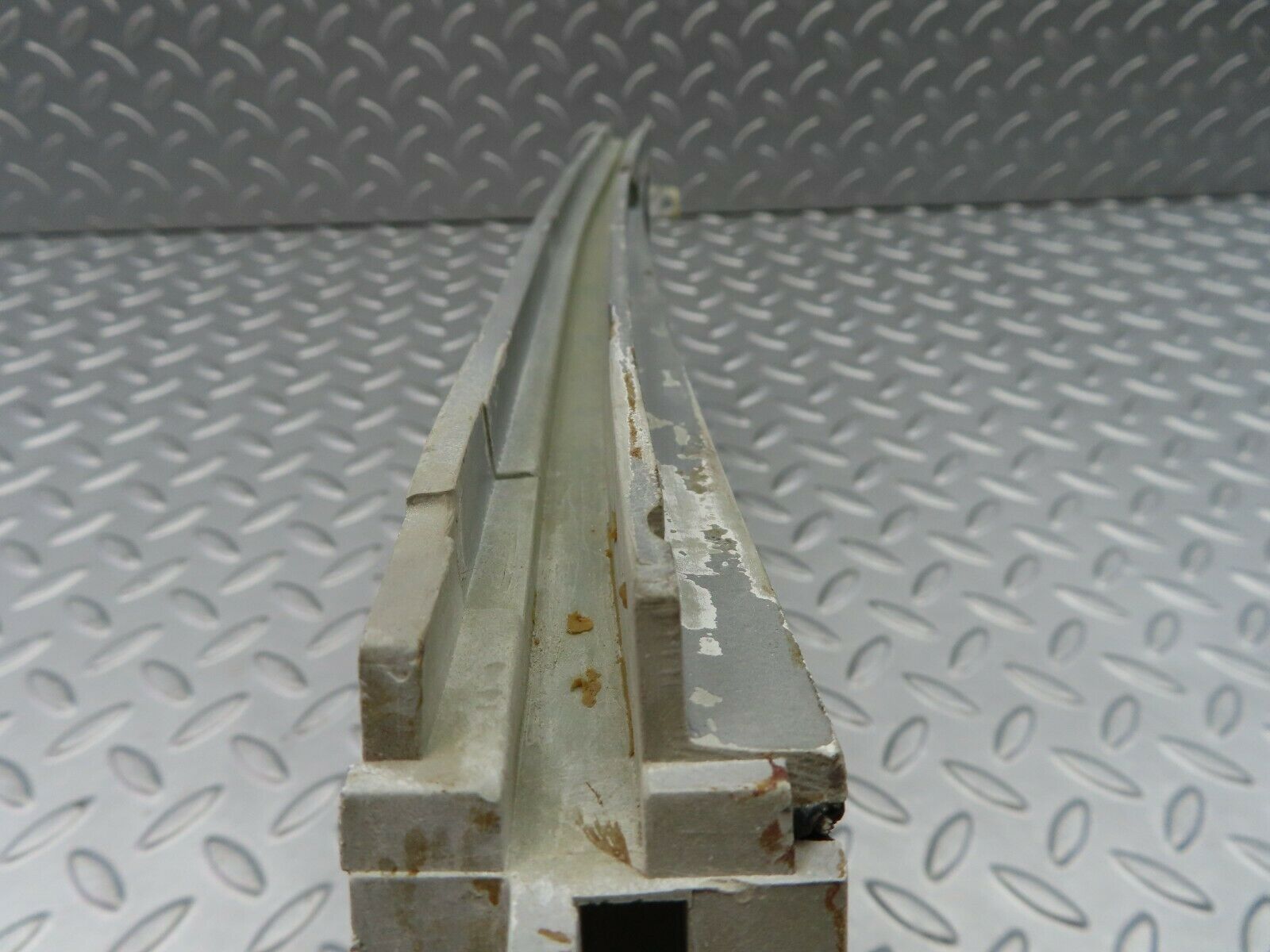 6917 Mercedes-Benz C107 350SLC Coupe Side Window Louvre Rear Right