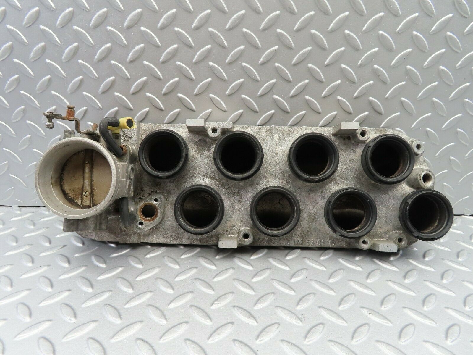 6418 Mercedes-Benz W126 380SE Lower Intake Manifold & Throttle Body 1161415301
