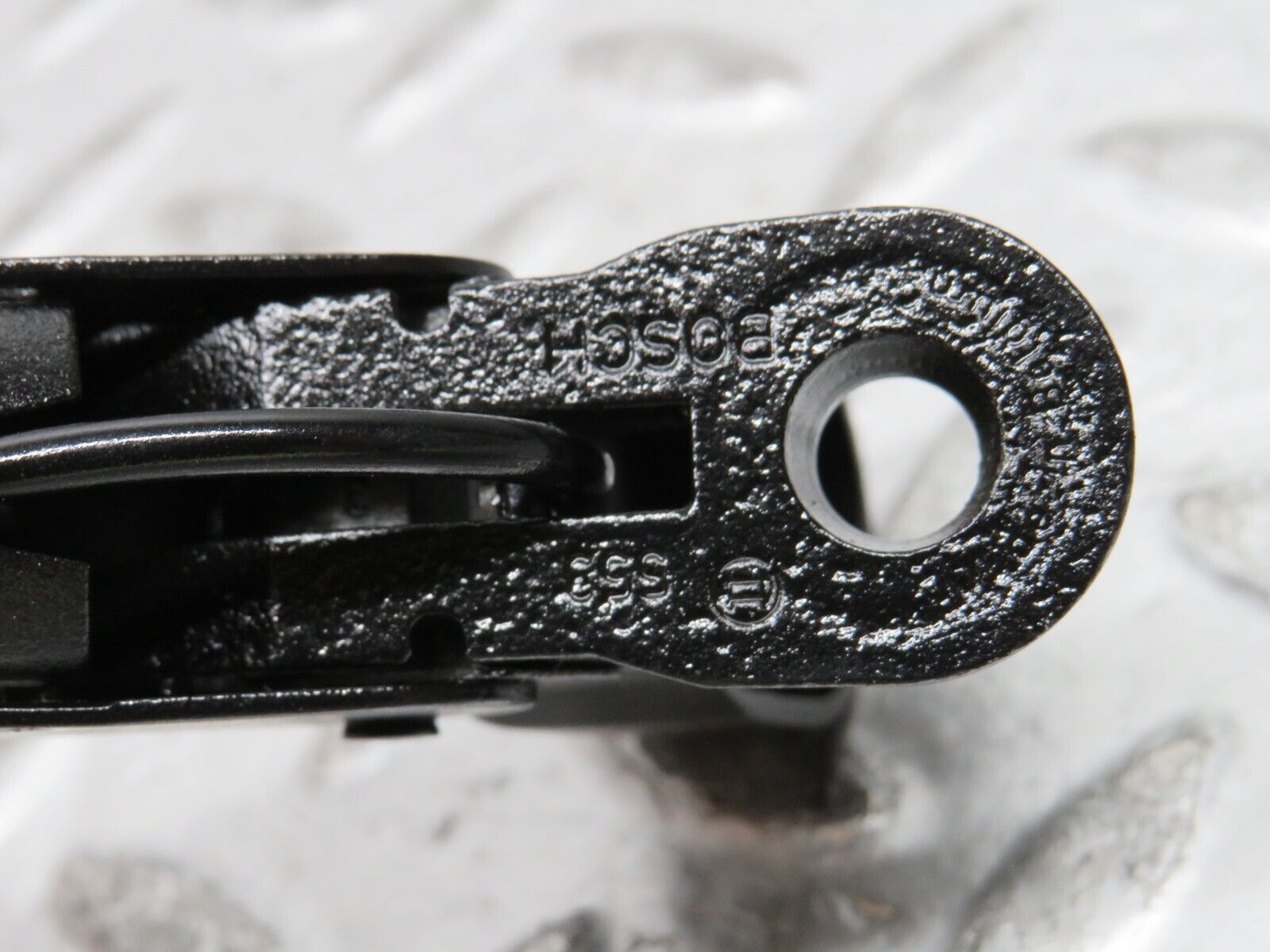 28769 Mercedes-Benz W123 230E Wiper Arm Bosch Left Side