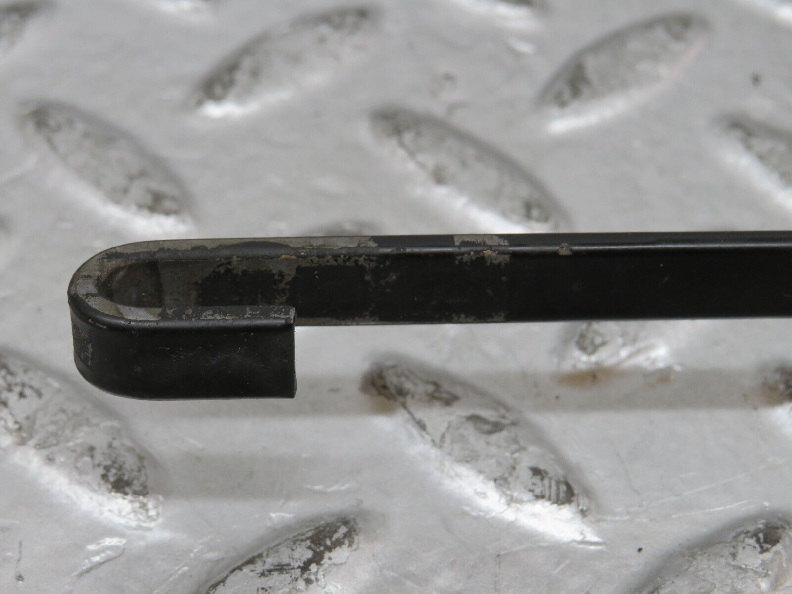 26607 Mercedes-Benz C124 220CE Coupe Wiper Arm