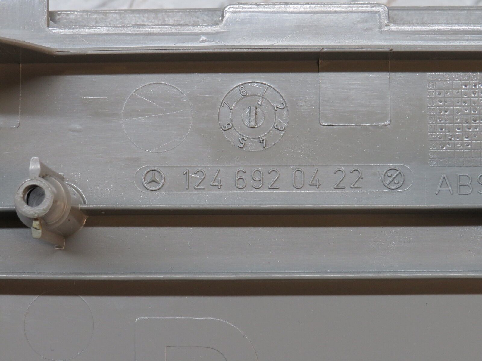 31262 Mercedes-Benz S124 220TE B Pillar Lower Cover Right Side 1246920422