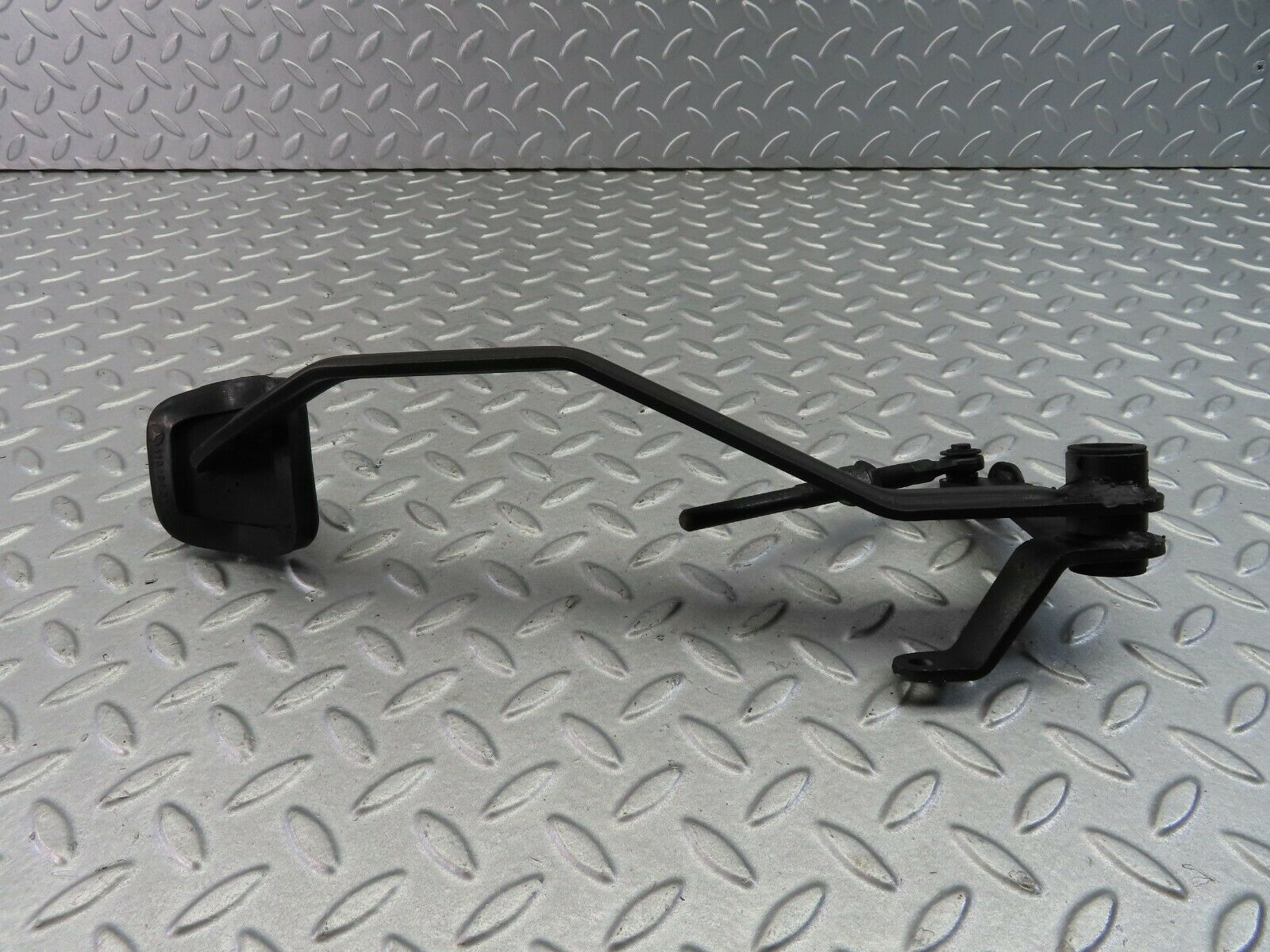 7990 Mercedes-Benz W115 220D Clutch Pedal With Rubber