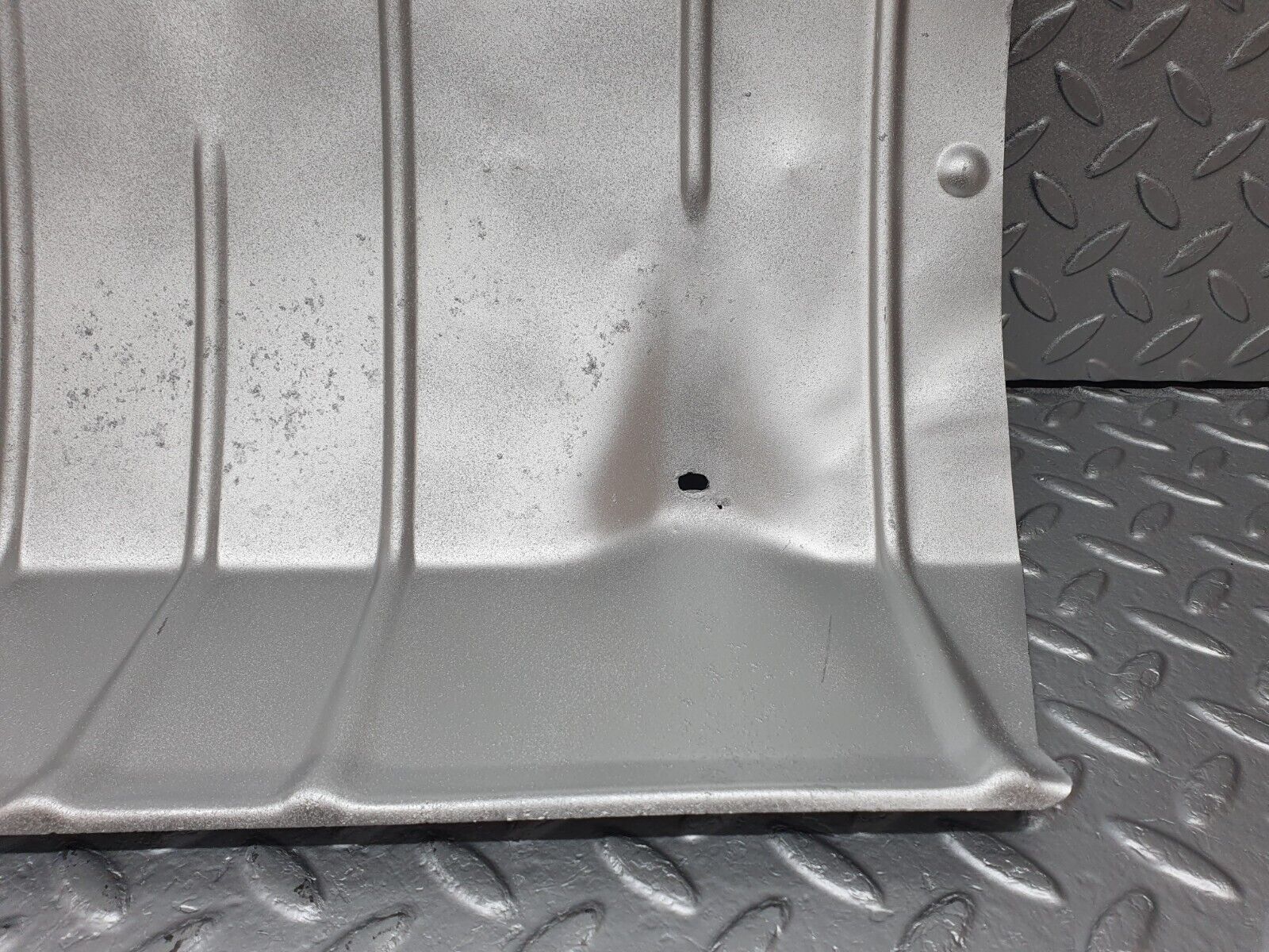 41427 Mercedes-Benz W124 200E Exhaust Heat Shield