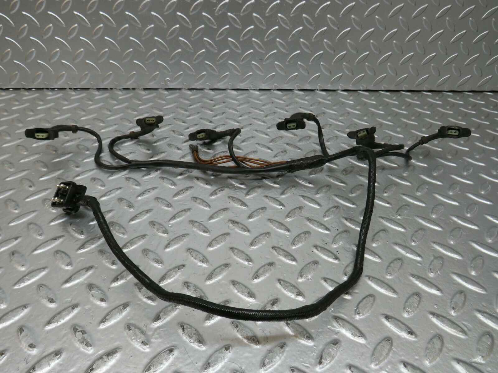 23599 Mercedes-Benz W114 280E Injector Wire Harness