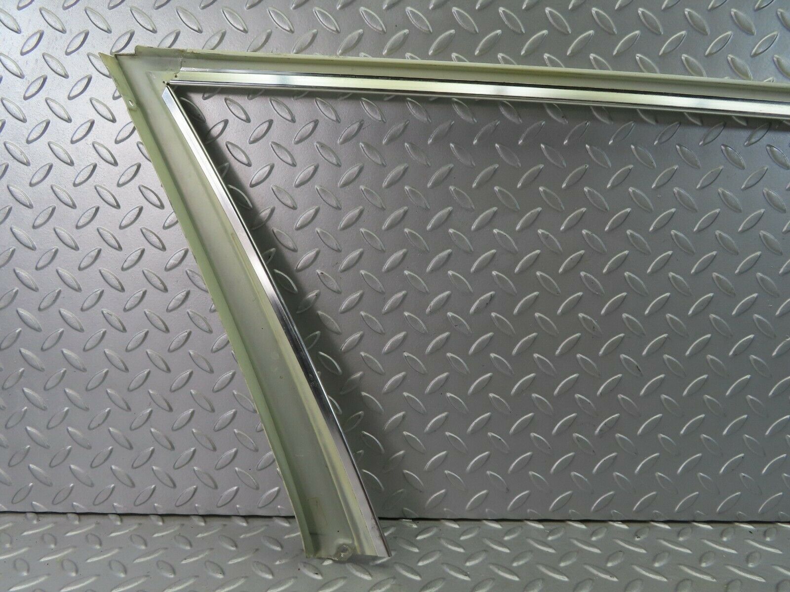 7764 Mercedes-Benz S123 230TE Wagon Window Frame Rear Right