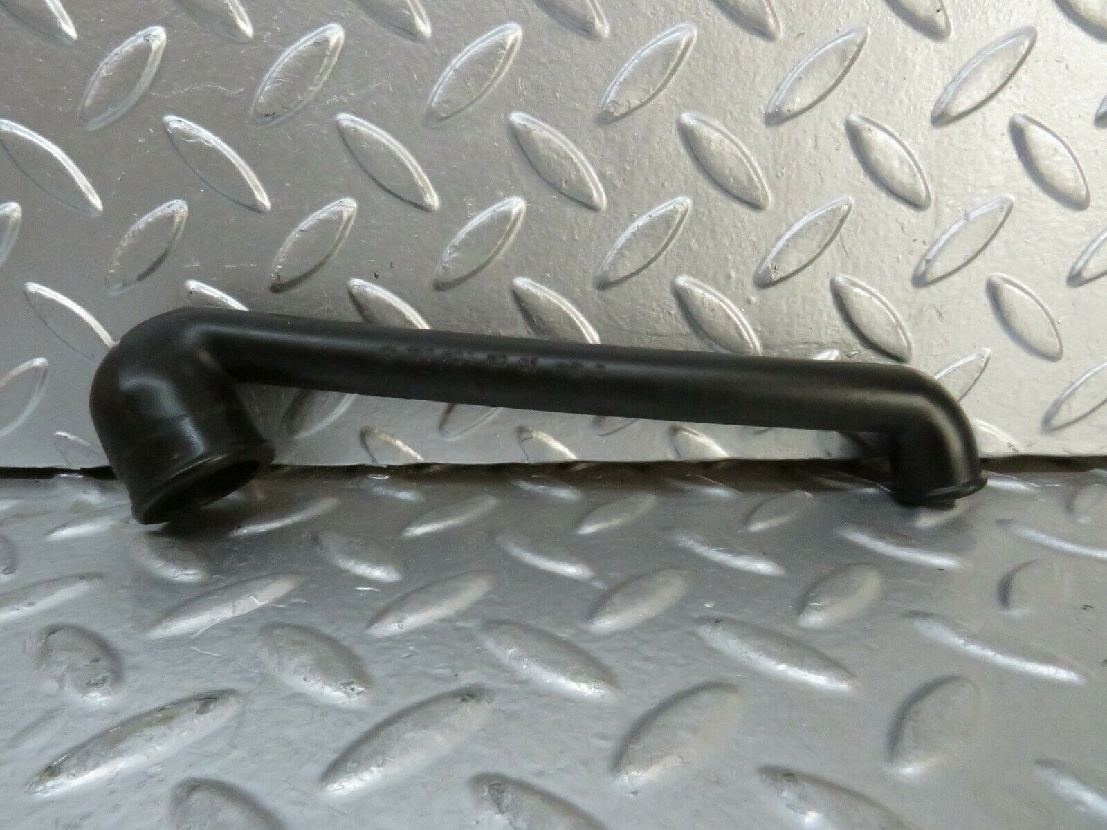 23858 Mercedes-Benz C107 450SLC Coupe Crankcase Breather Hose 1170940391