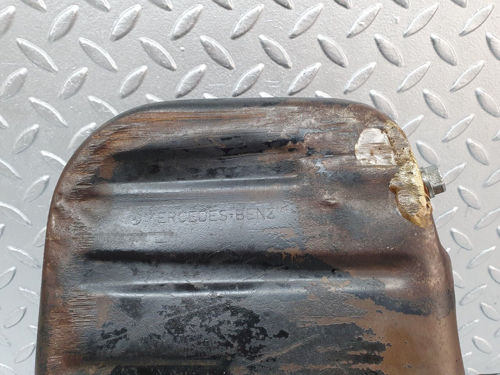 40867 Mercedes-Benz W123 240D Oil Pan Oil Sump