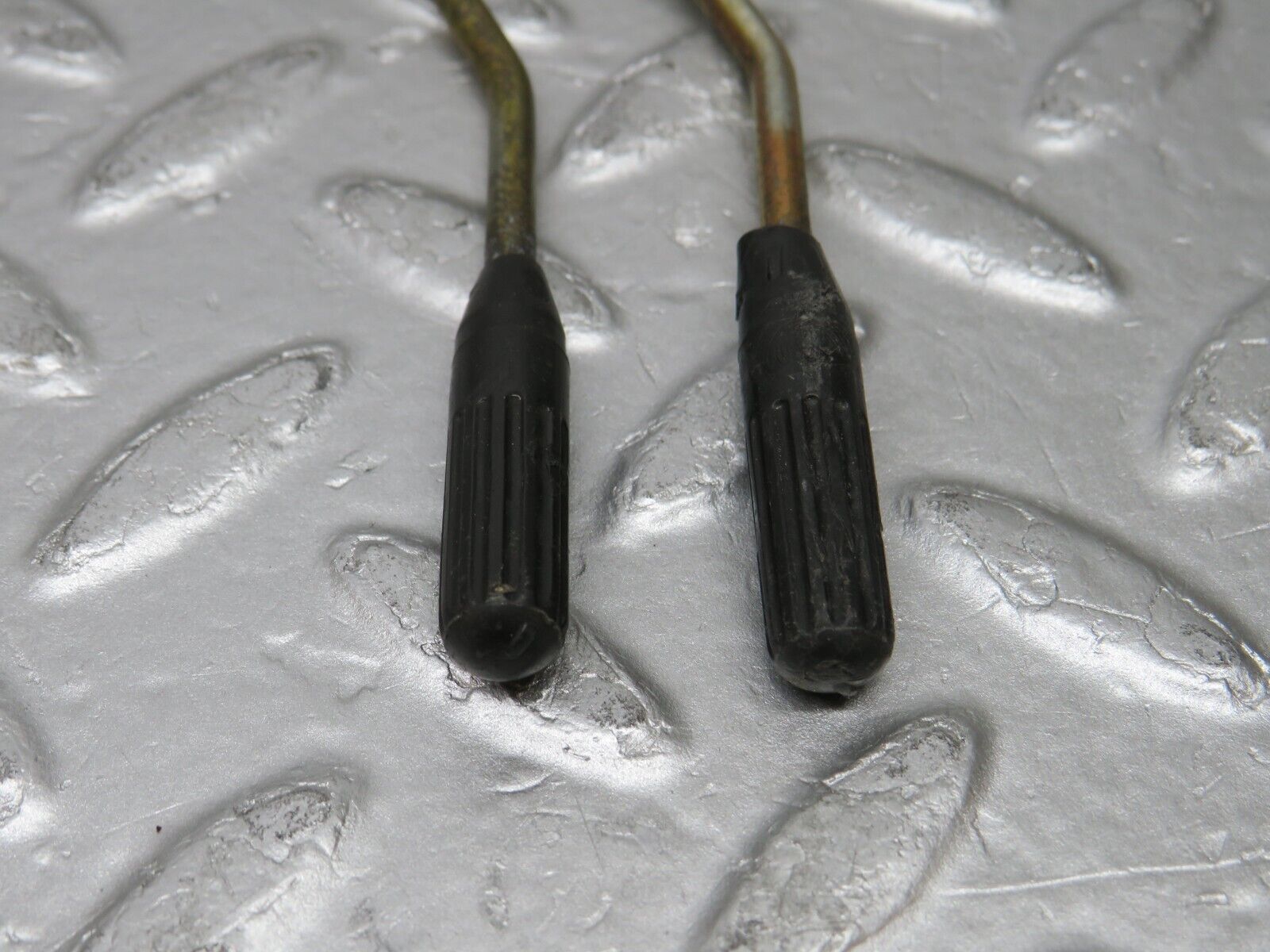 37807 Mercedes-Benz A124 320E Cabriolet Front Door Lock Knob Pair