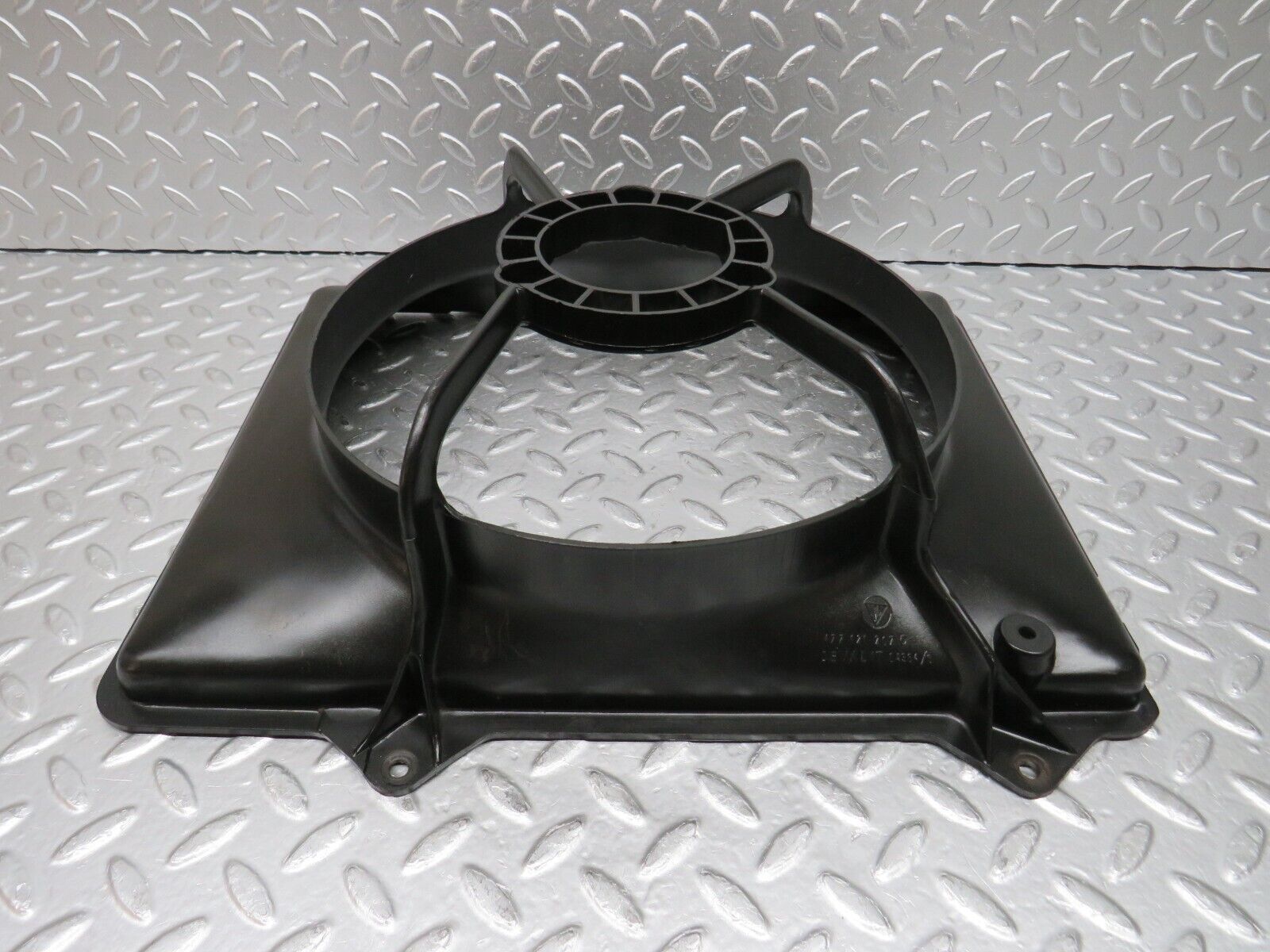 29969 Porsche 924 Radiator Fan Shroud Fan Cover 477121207