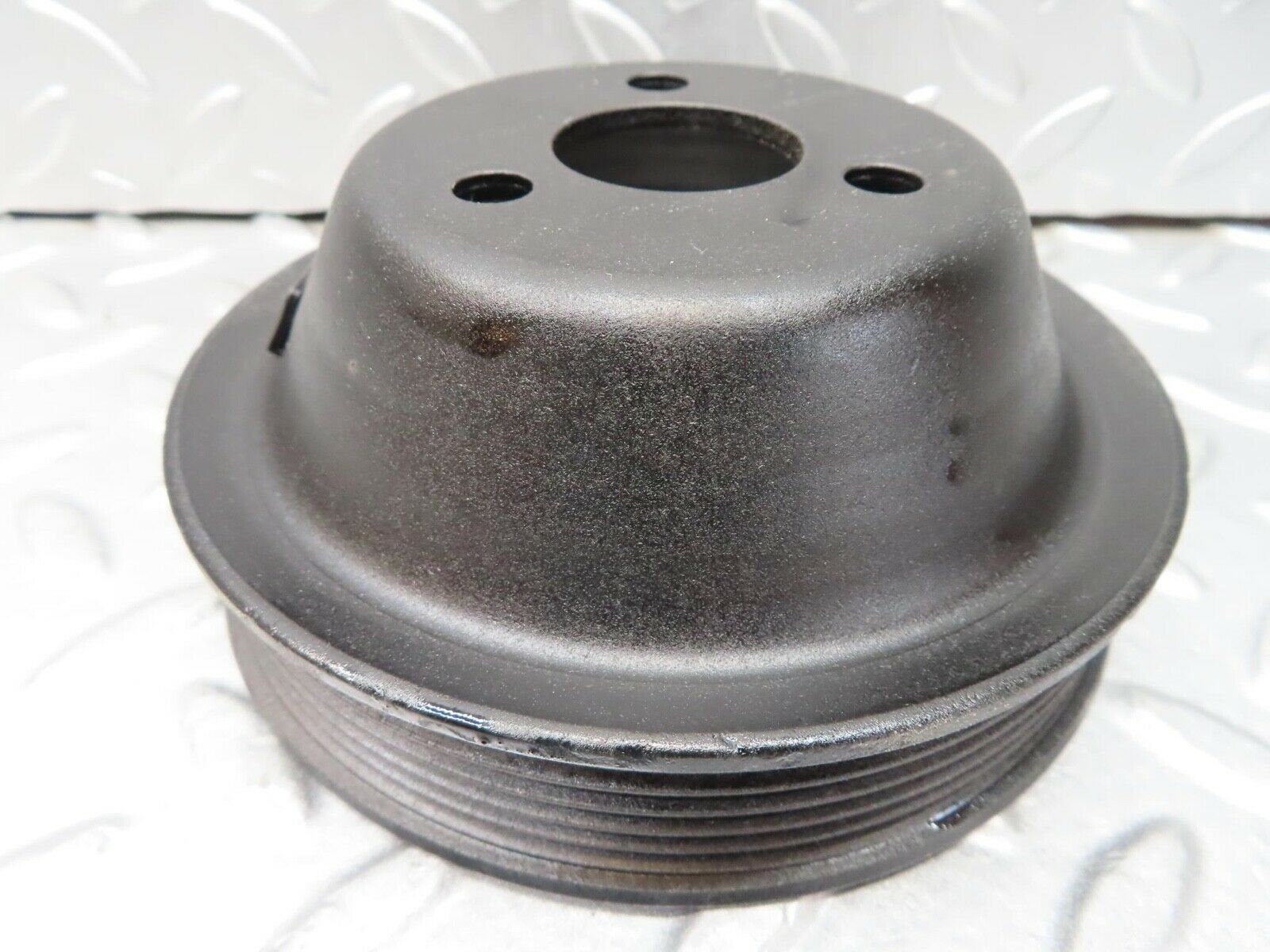 16465 Mercedes-Benz W124 260E Water Pump Pulley 1264600379