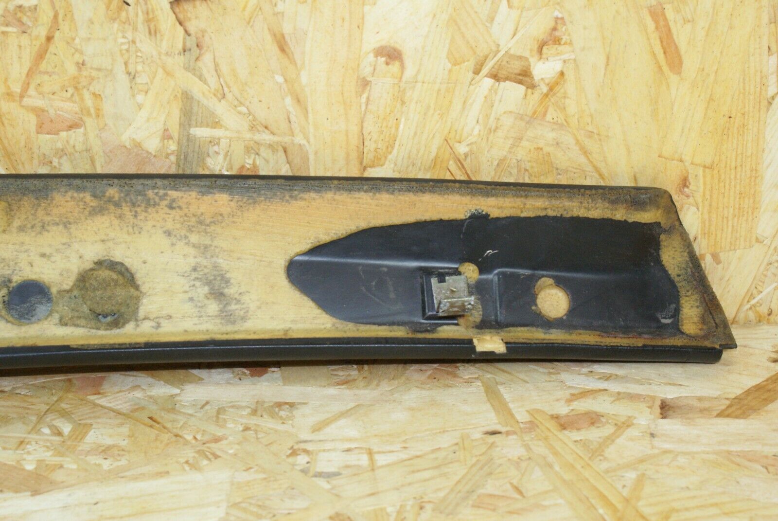 2207 Mercedes-Benz W123 280E Front Left A Pillar Cover Black