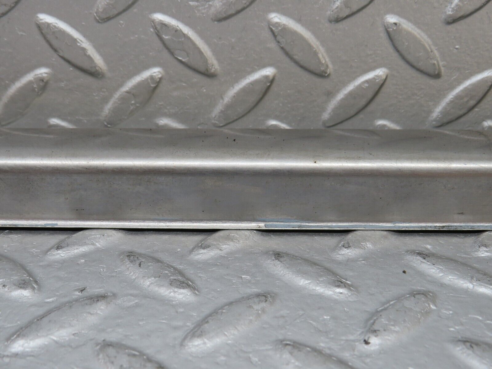 35764 Mercedes-Benz W108 Rear Right Door Sill Chrome