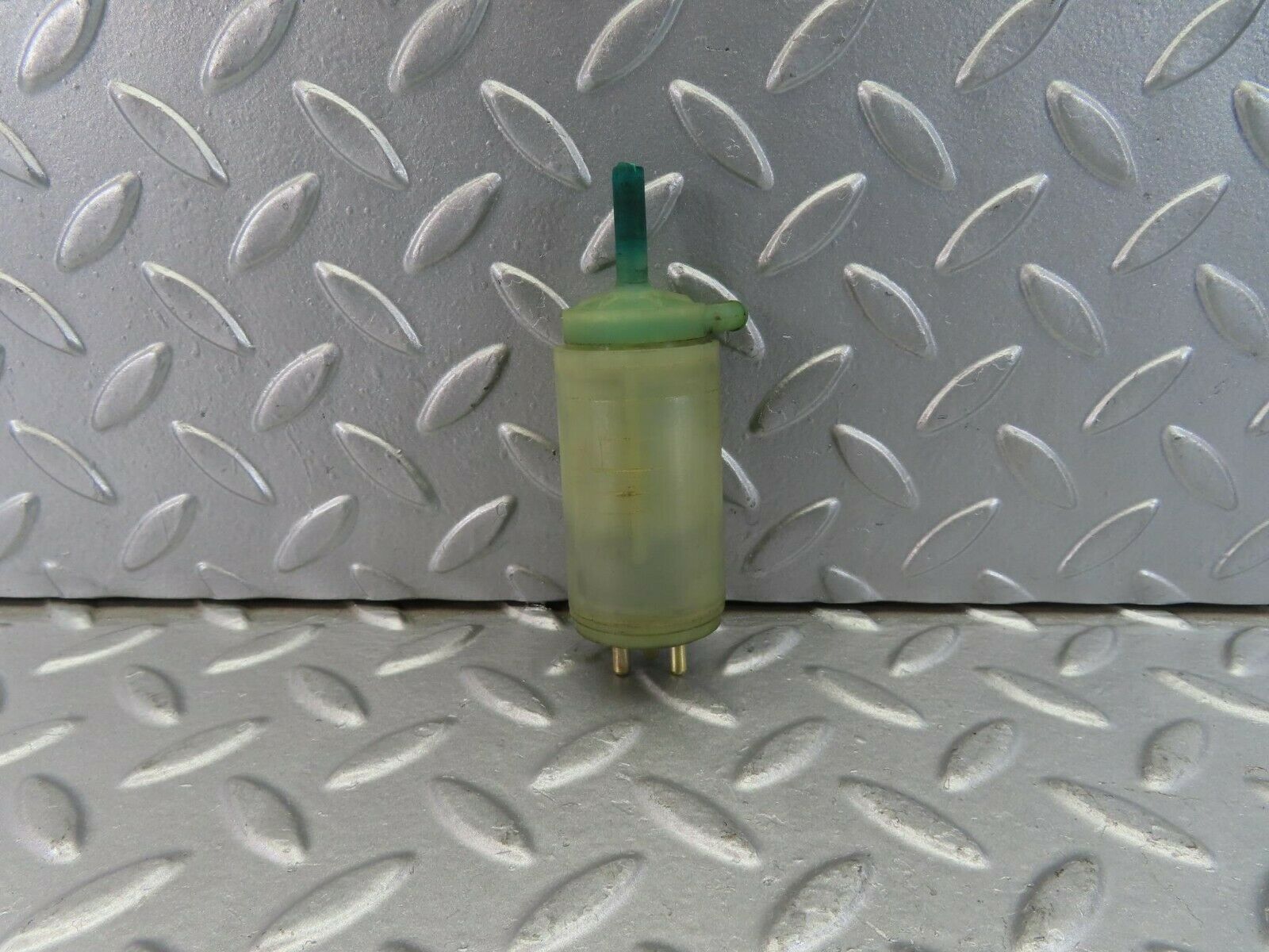 10095 Mercedes-Benz C123 230CE Coupe Windscreen Washer Pump