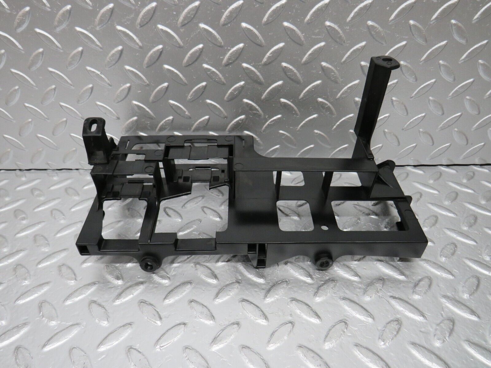 30408 Mercedes-Benz W124 230E Ecu And Relay Bracket 1245455240