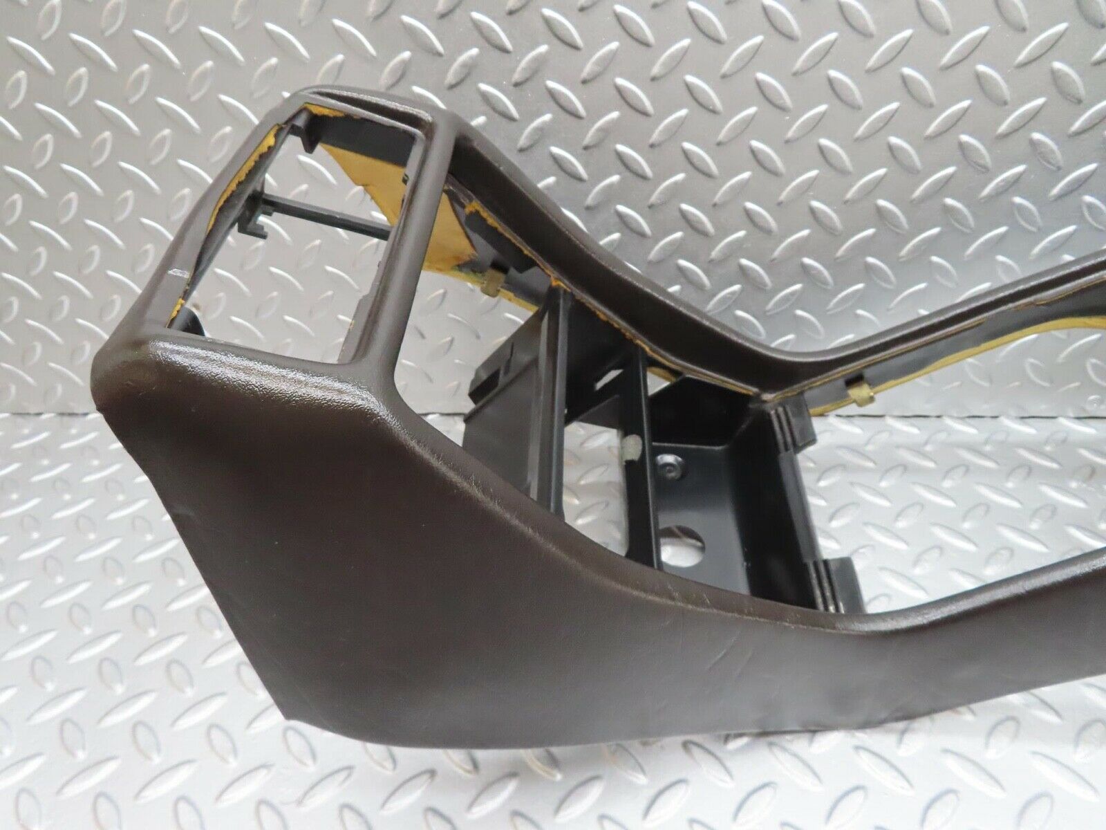 15906 Mercedes-Benz W123 280E Centre Console Black