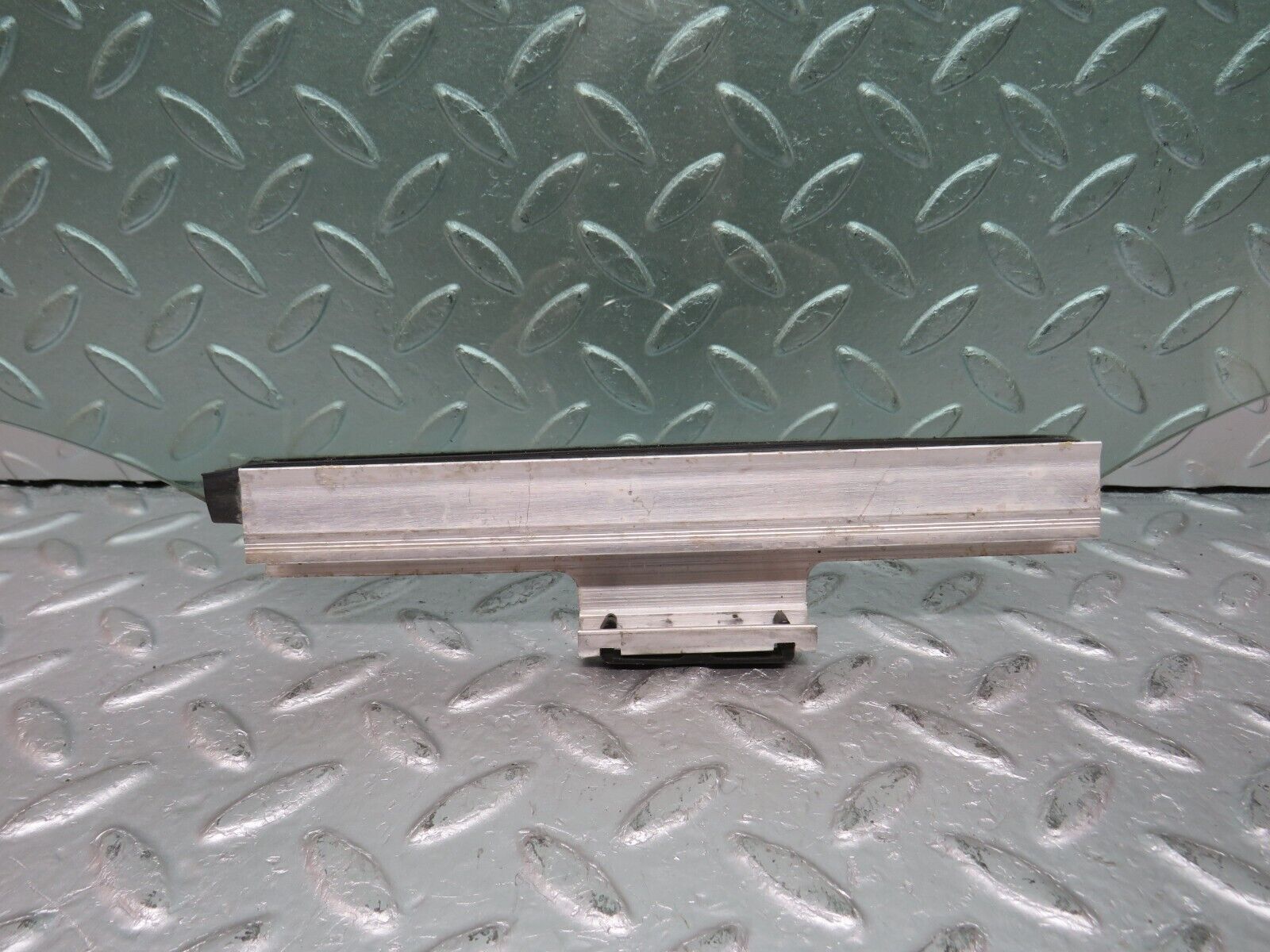 33263 Mercedes-Benz W202 C180 Rear Left Door Window Glass