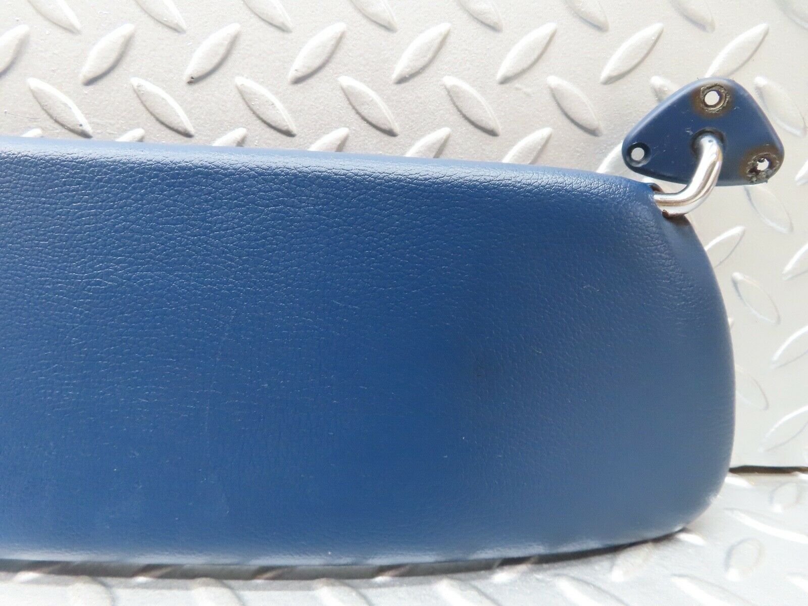 17530 Mercedes-Benz W116 450SEL Sun Visor Right Side Blue