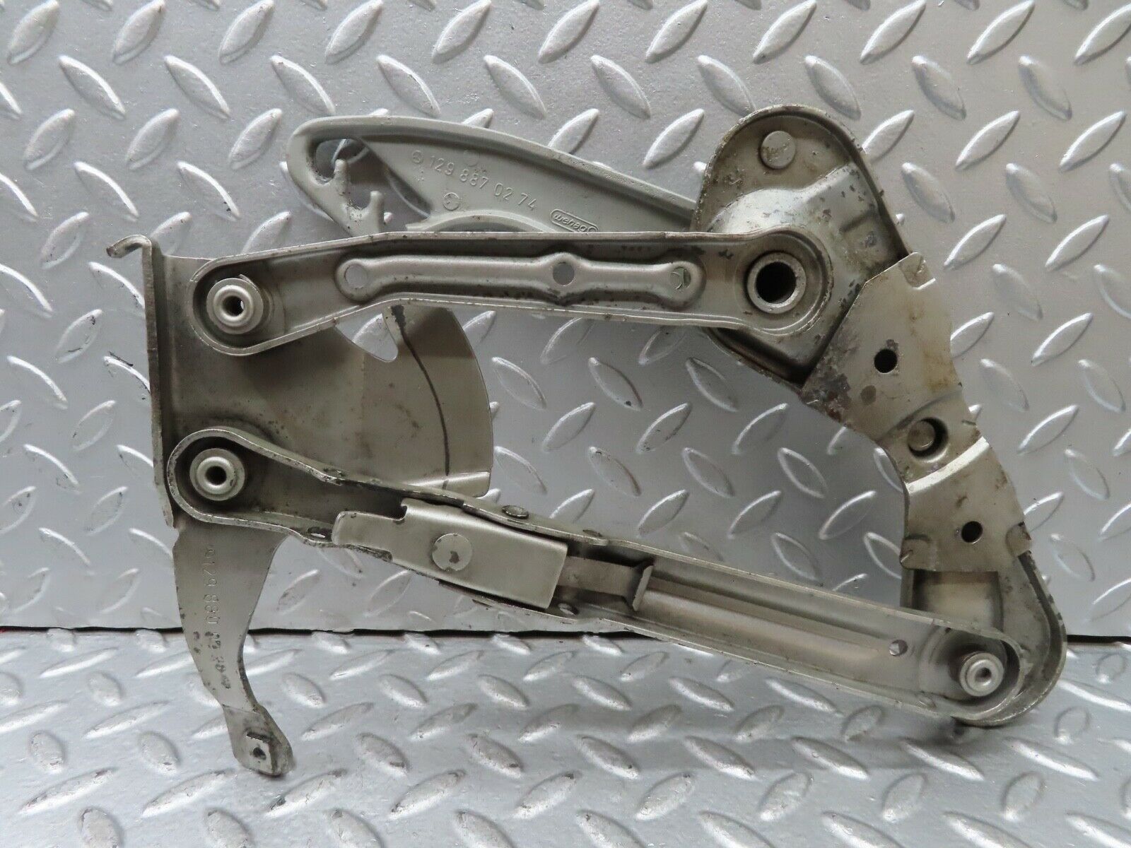 19478 Mercedes-Benz C140 CL420 Coupe Bonnet Hinge Right Side 1298800228