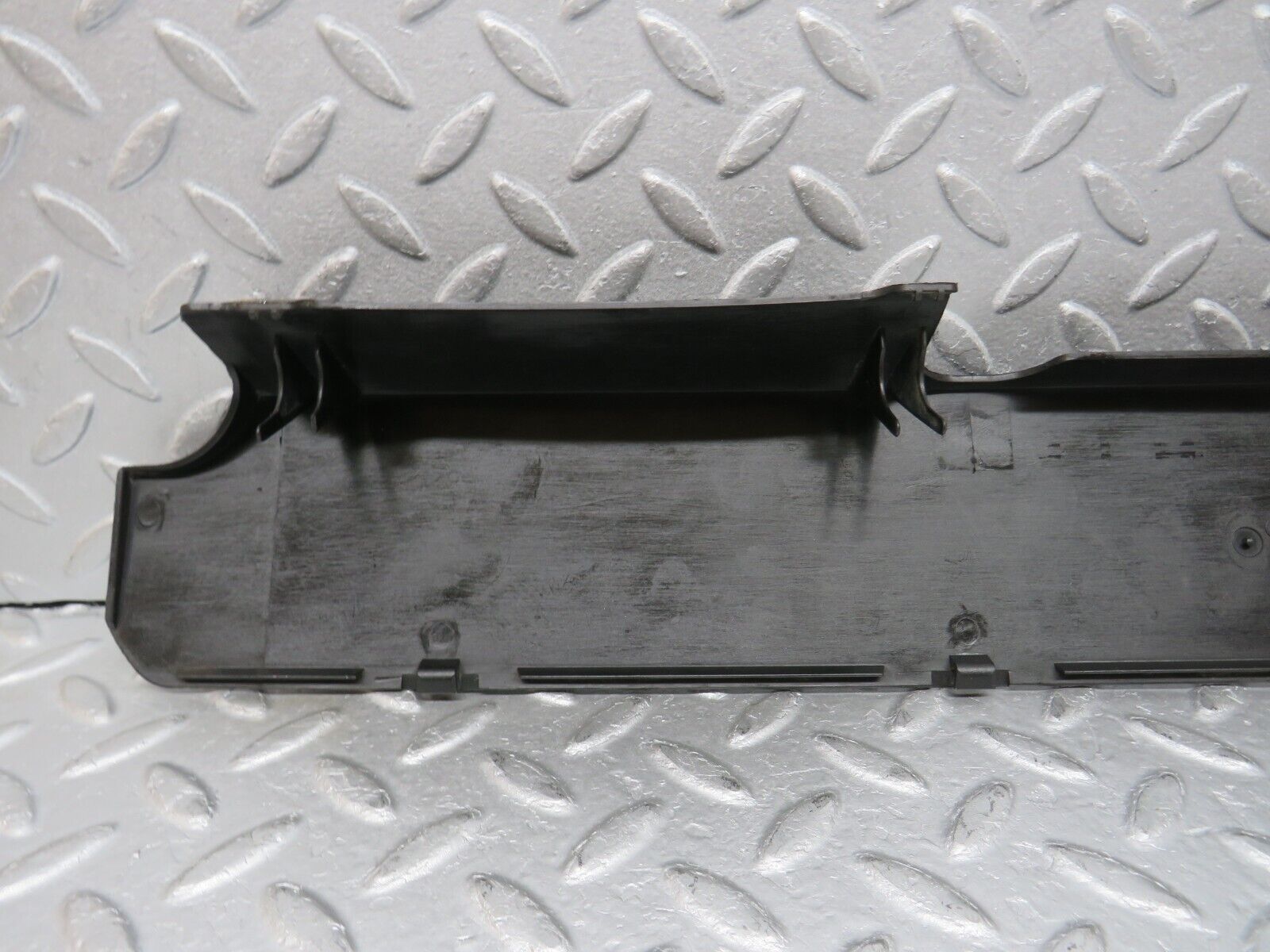 38096 Mercedes-Benz A124 320E Cabriolet Ignition Wire Cover 1041590325