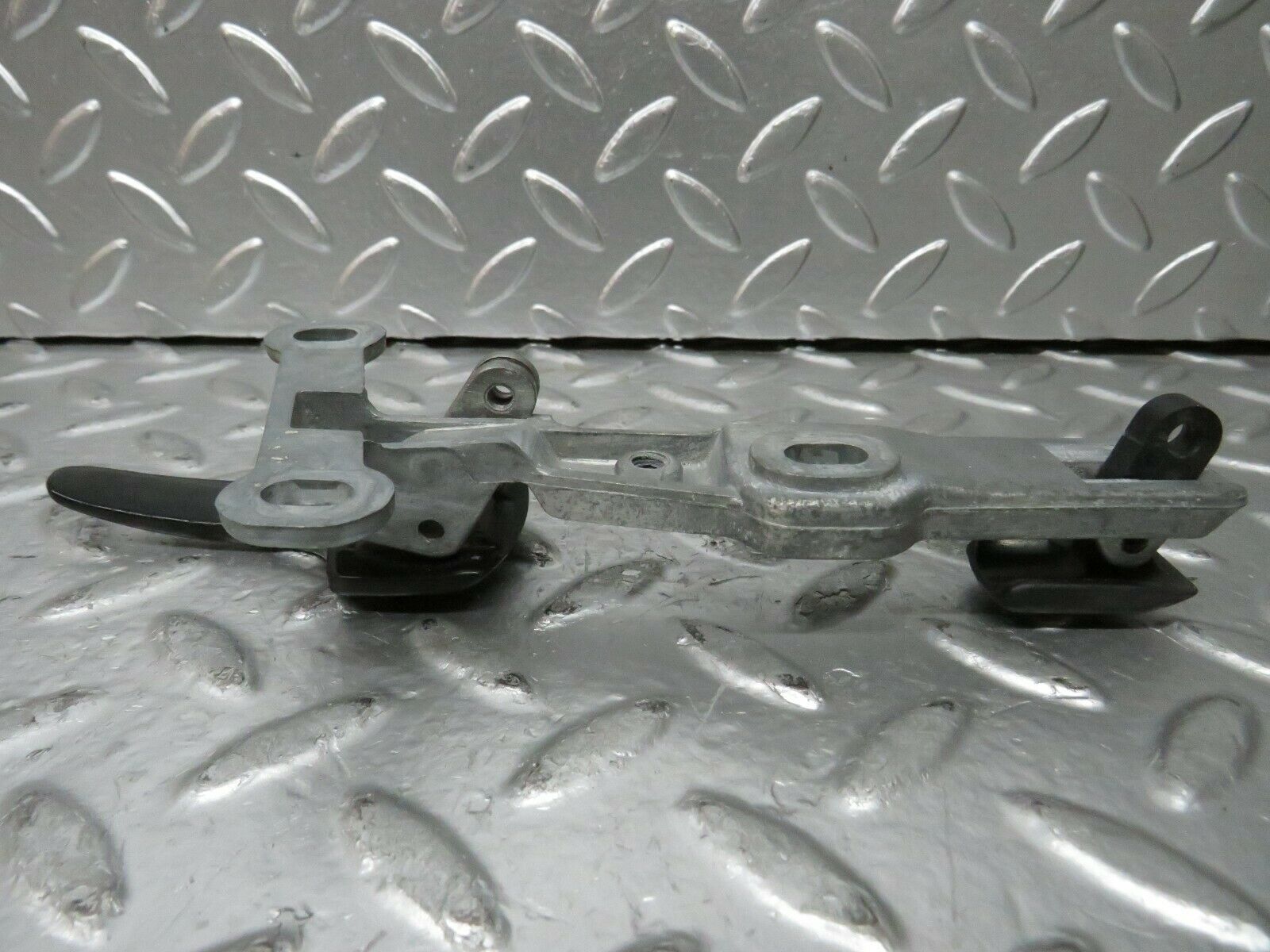 23757 Mercedes-Benz C107 450SLC Coupe Right Interior Door Handle