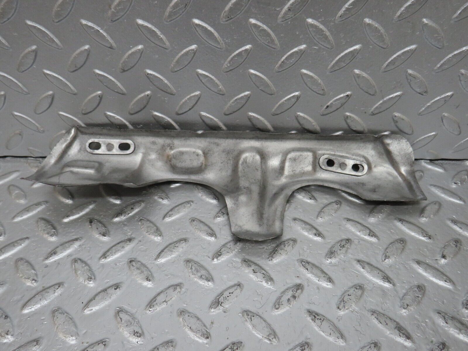 33128 Mercedes-Benz W126 380 V8 M116 Exhaust Manifold Heat Shield