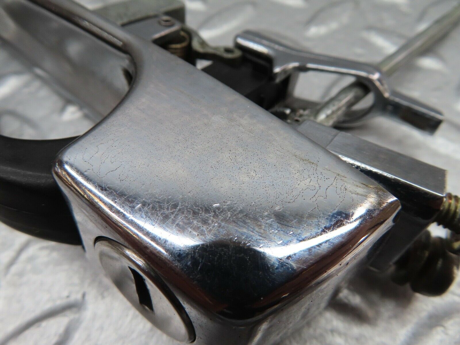 17948 Mercedes-Benz W123 200 Front Right Exterior Door Handle 1237600259