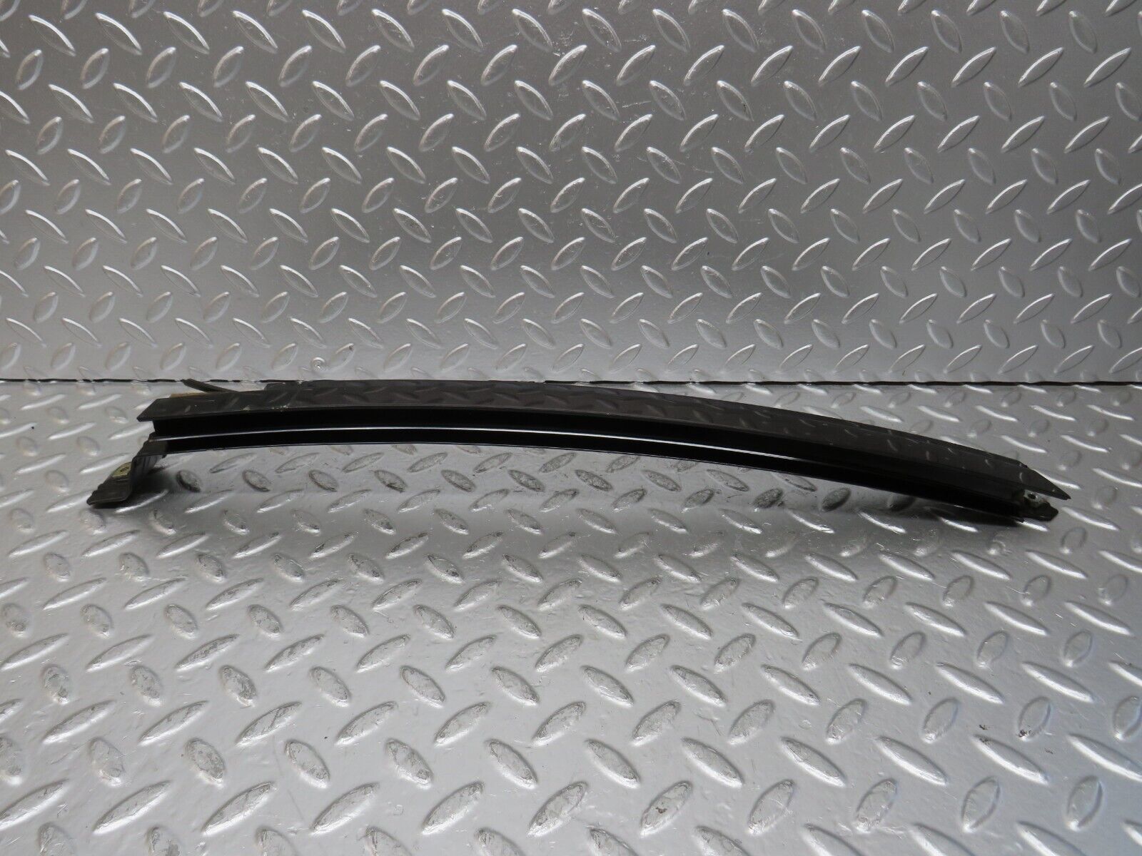 25060 Mercedes-Benz W140 S320 Rear Right Door Window Exterior Trim