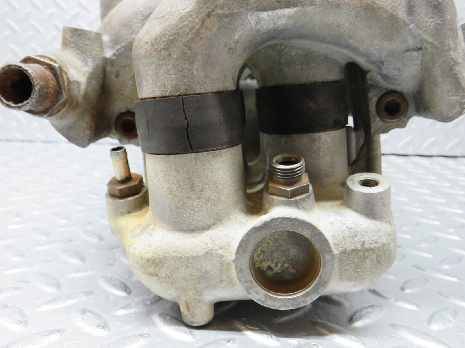 37671 Mercedes-Benz W109 300SEL Air Intake Manifold 1161411701 1161412201