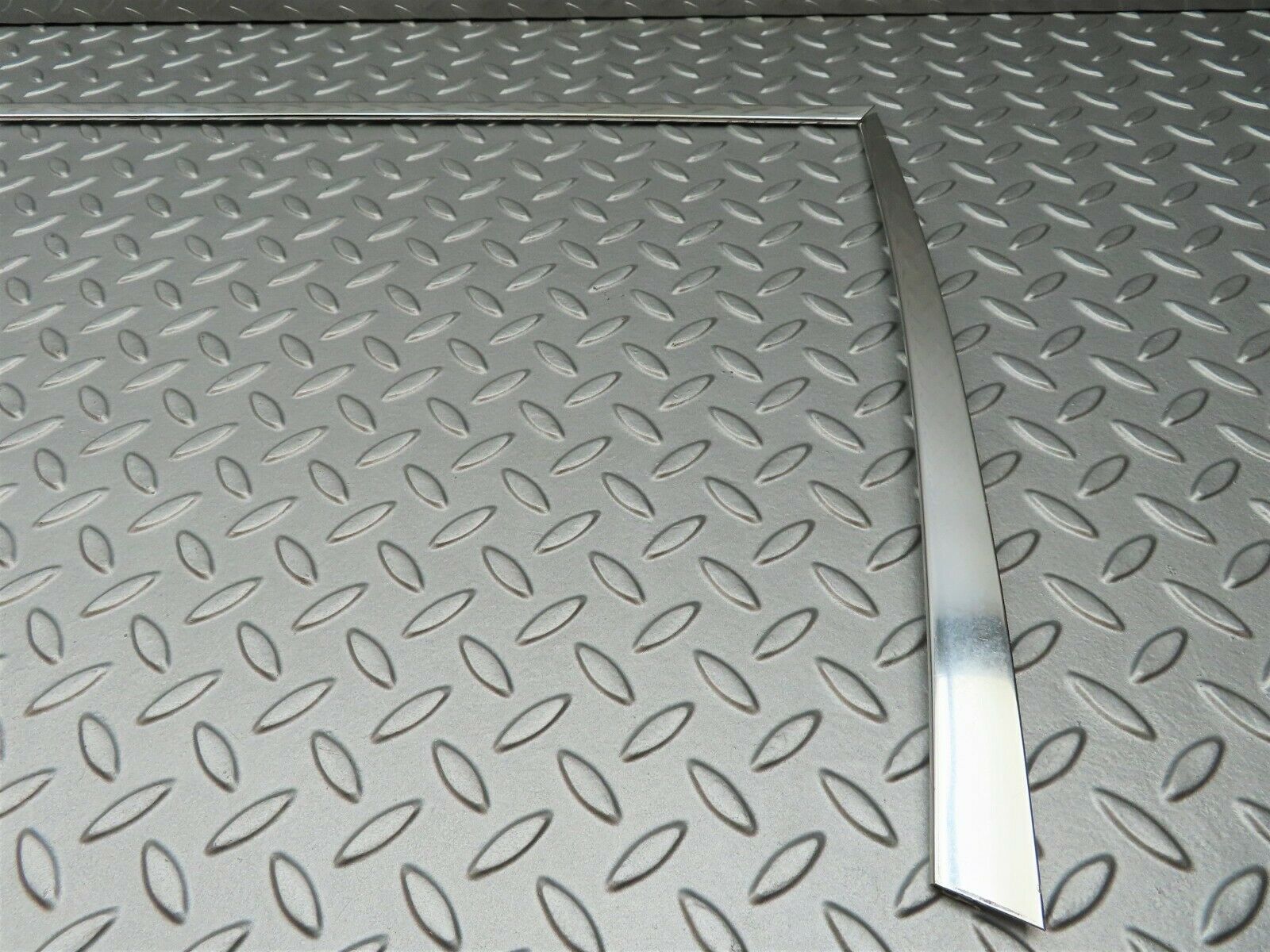 3738 Mercedes-Benz S123 200T Wagon Door Chrome Window Frame Rear Left