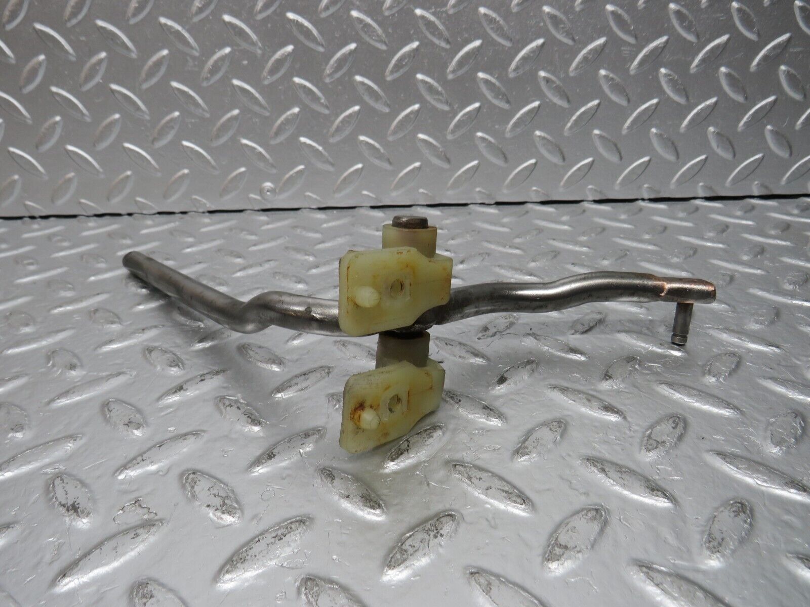 31128 Mercedes-Benz W123 200D Accelerator Pedal Linkage