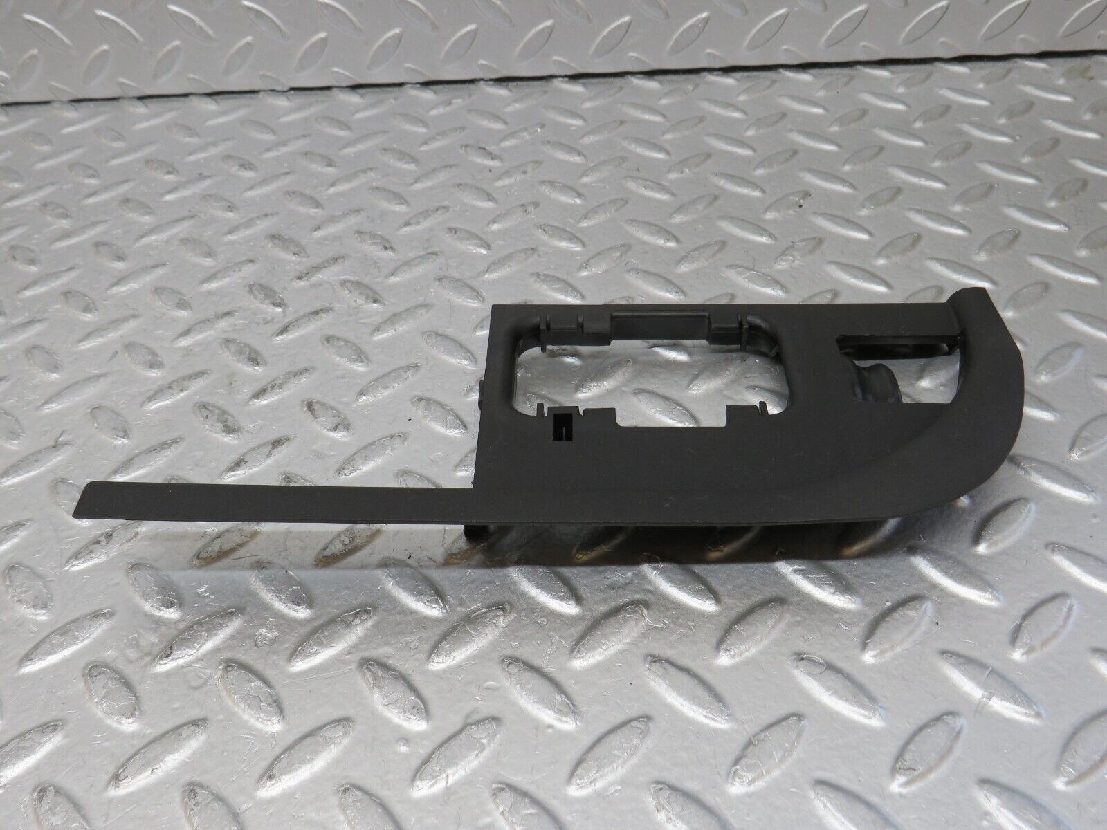 35063 Mercedes-Benz W210 320E Battery Access Negative Cover Lid 2106840065