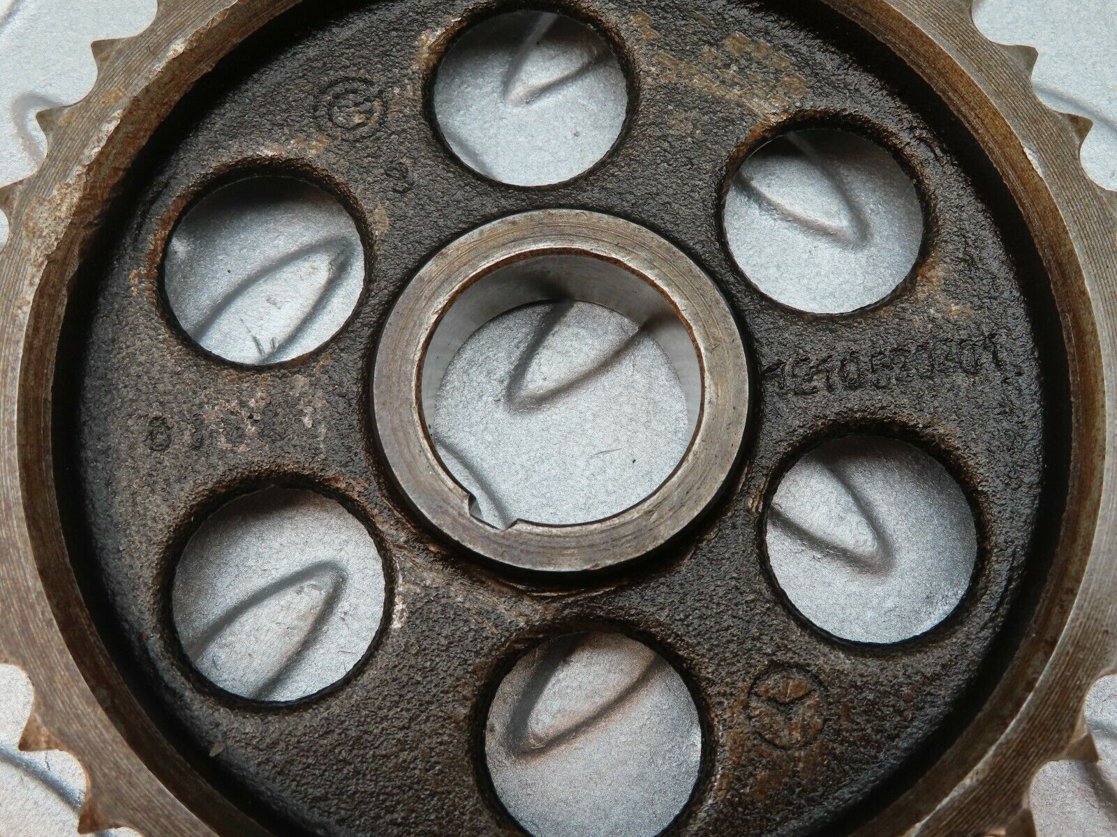 3508 Mercedes-Benz W108 280SE Camshaft Timing Gear 1210520201