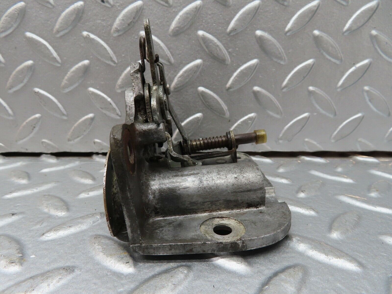 18770 Mercedes-Benz W120 W121 Ponton Rear Right Door Lock Mechanism