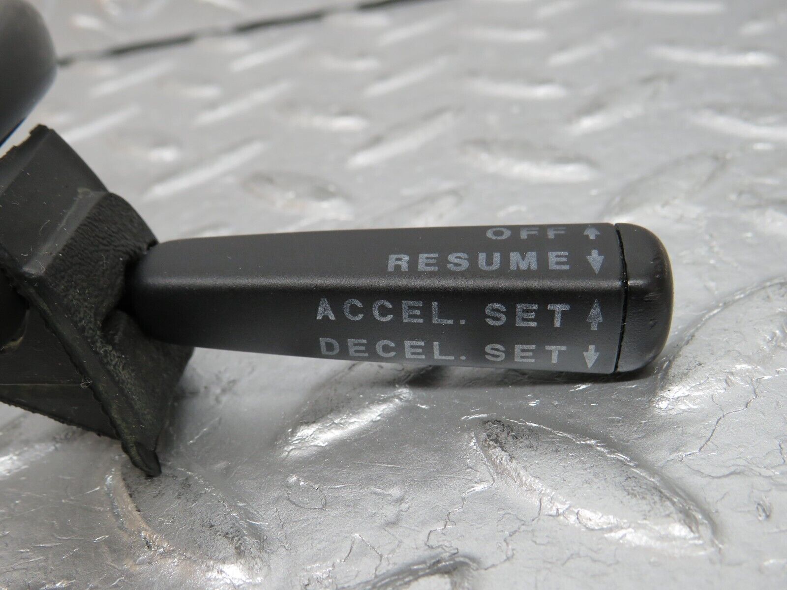 32435 Mercedes-Benz S124 300TE Wagon Cruise Control Stalk 1245451024