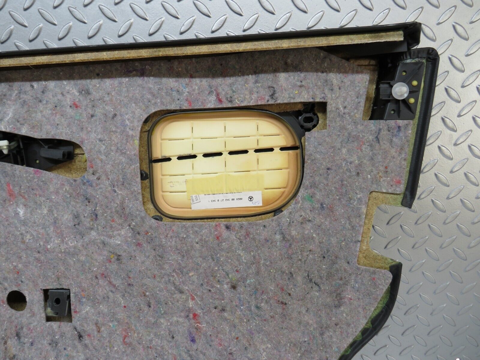 34731 Mercedes-Benz W210 320E Front Left Door Card 2107201551