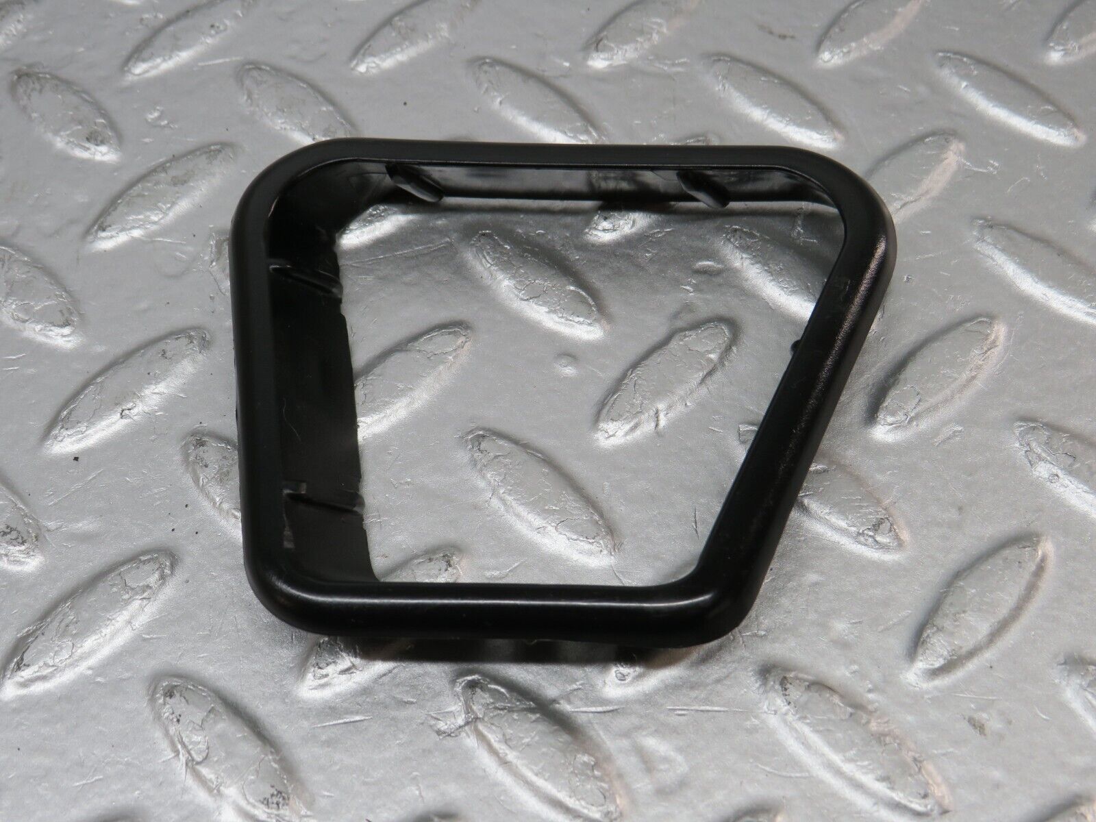 34319 Mercedes-Benz C126 380SEC Seat Belt Presenter Cover Trim 1266920259