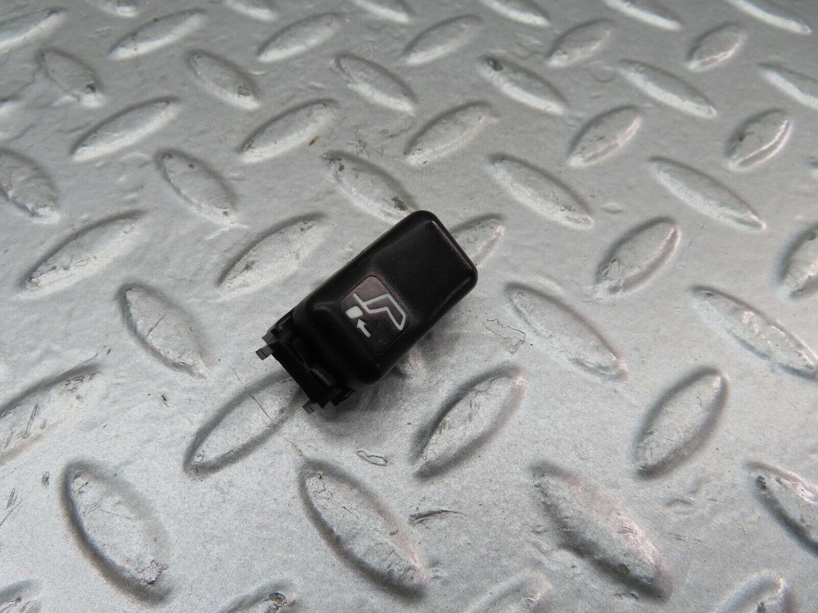 15038 Mercedes-Benz W140 S320 Head Rest Control Switch 1408205210