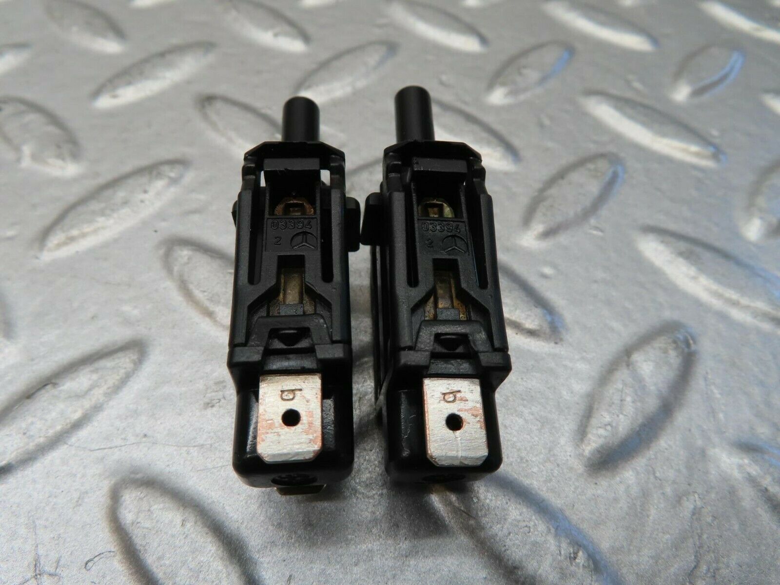 15494 Mercedes-Benz W123 230E Door Contact Switch 0015458714